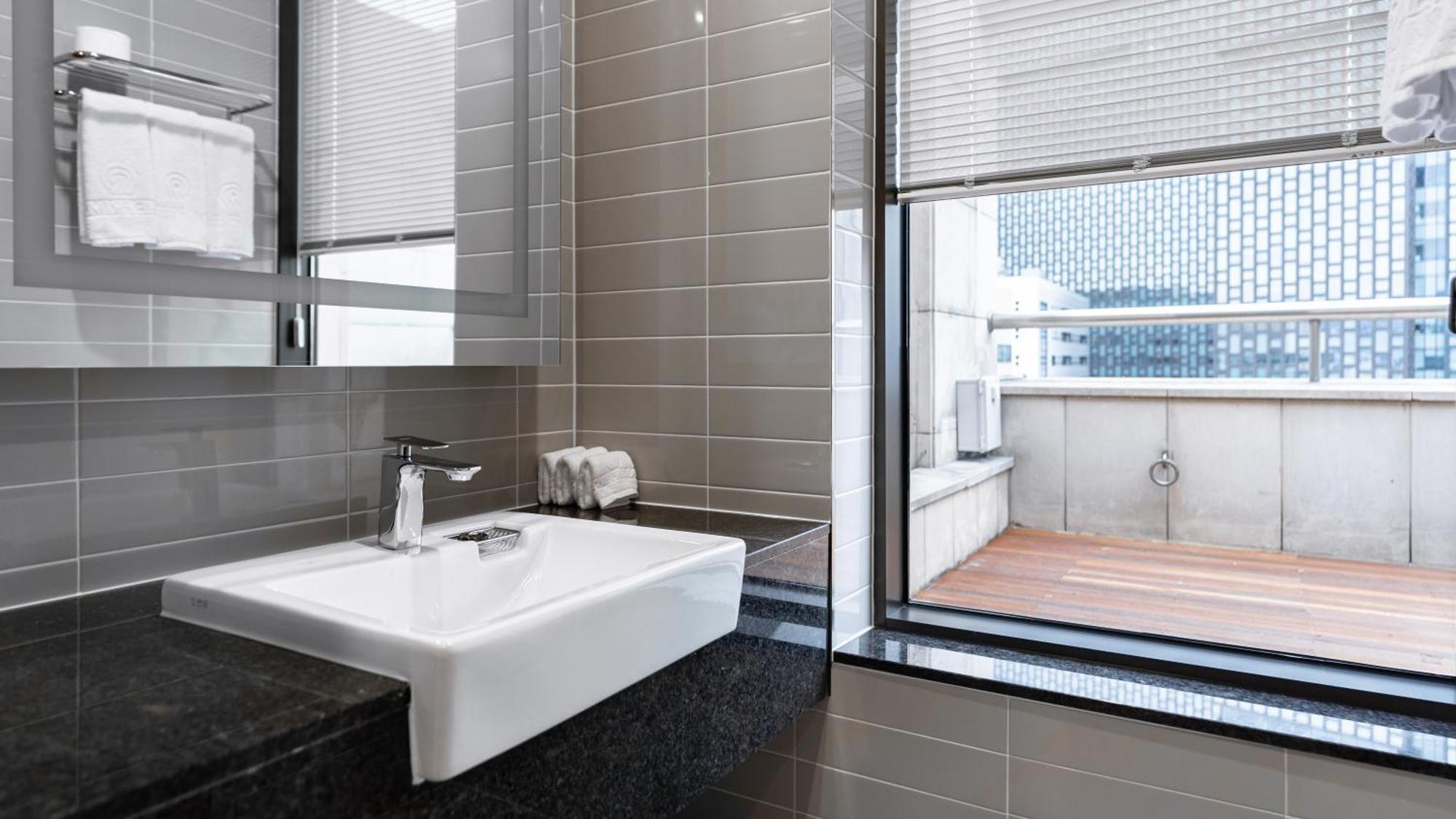 The Prima Jongno Hotel