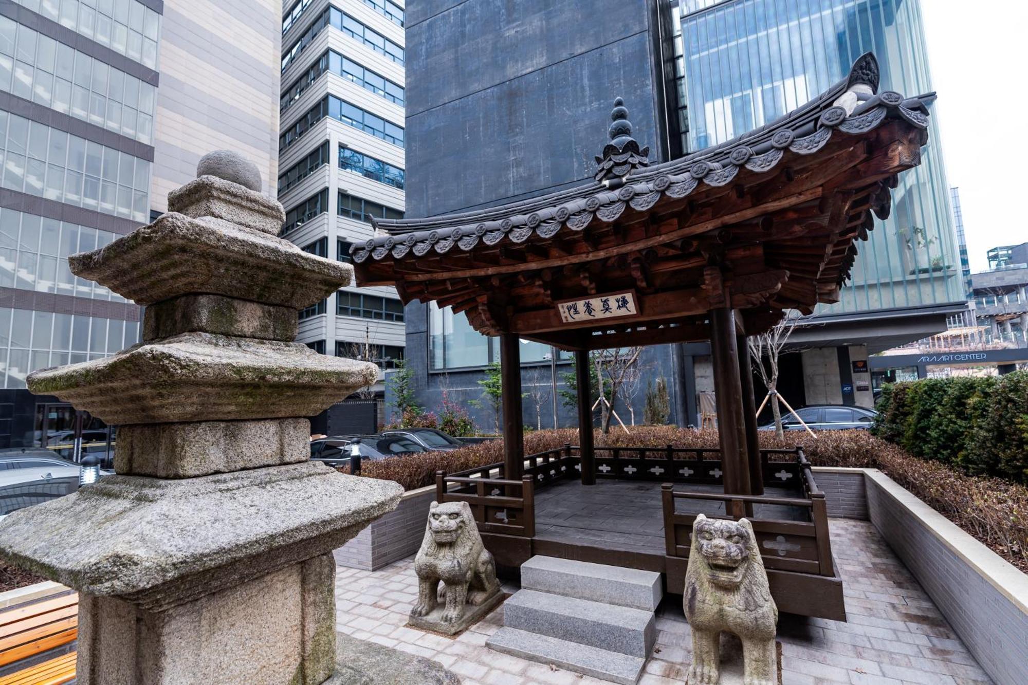 The Prima Jongno Hotel