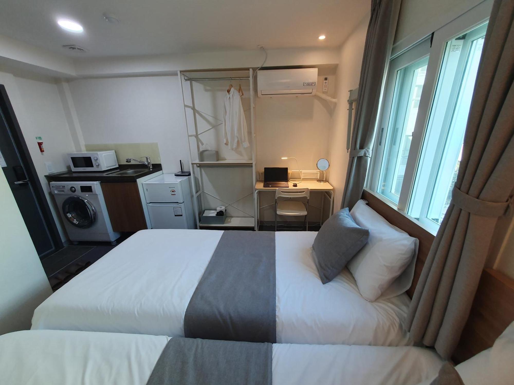 Beyond Jongno Hotel 2*