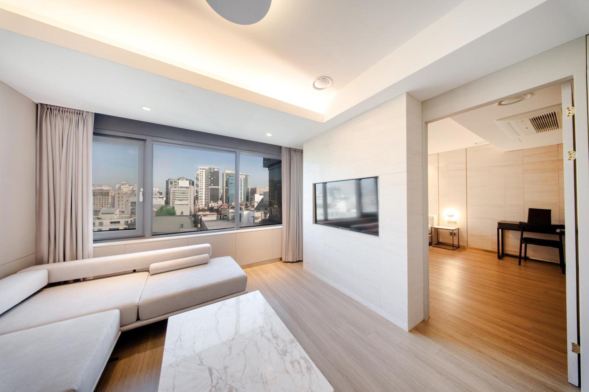 Hotel Eliena Gangnam 4*