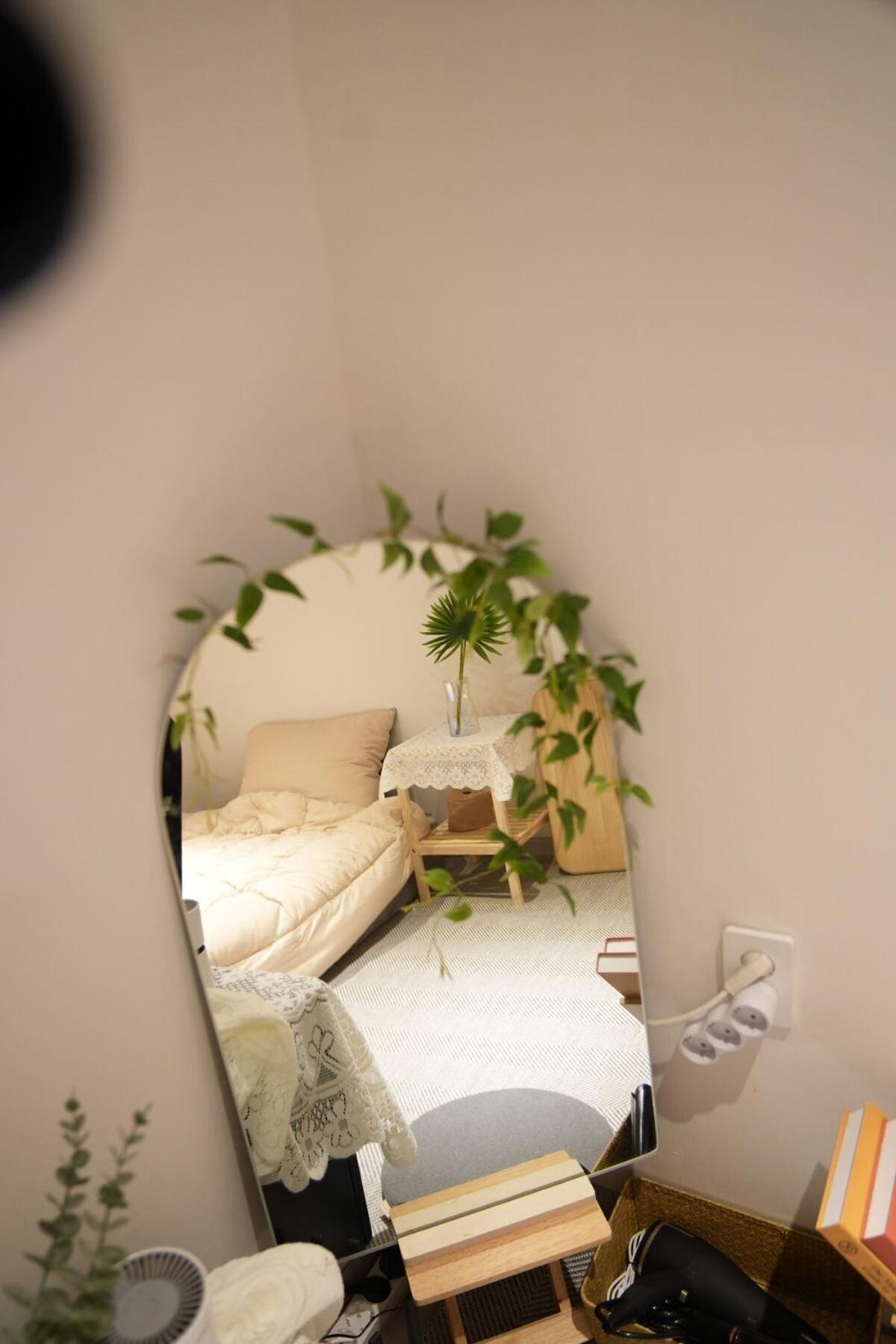 Flower House 102 Apartment