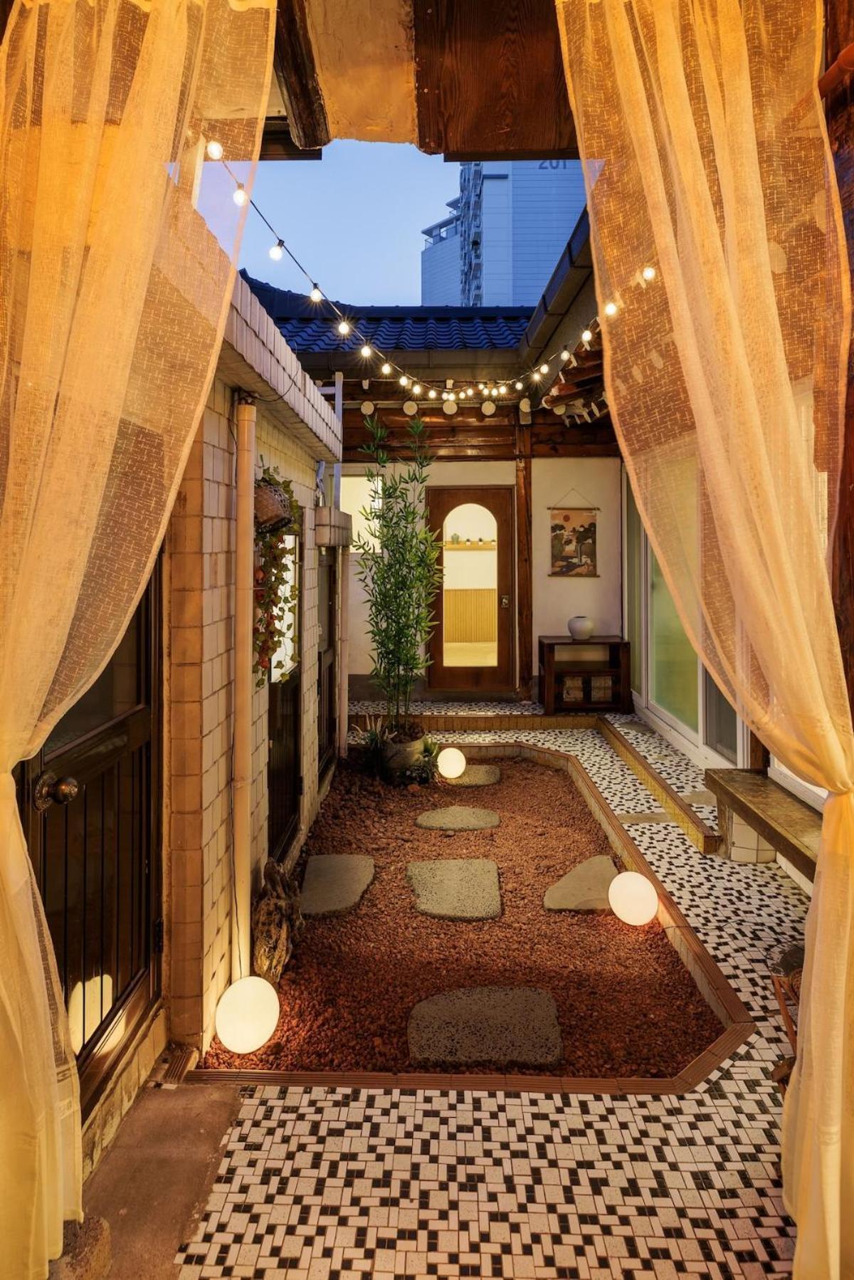 Hanok Private House With Frond Yard Apartment *