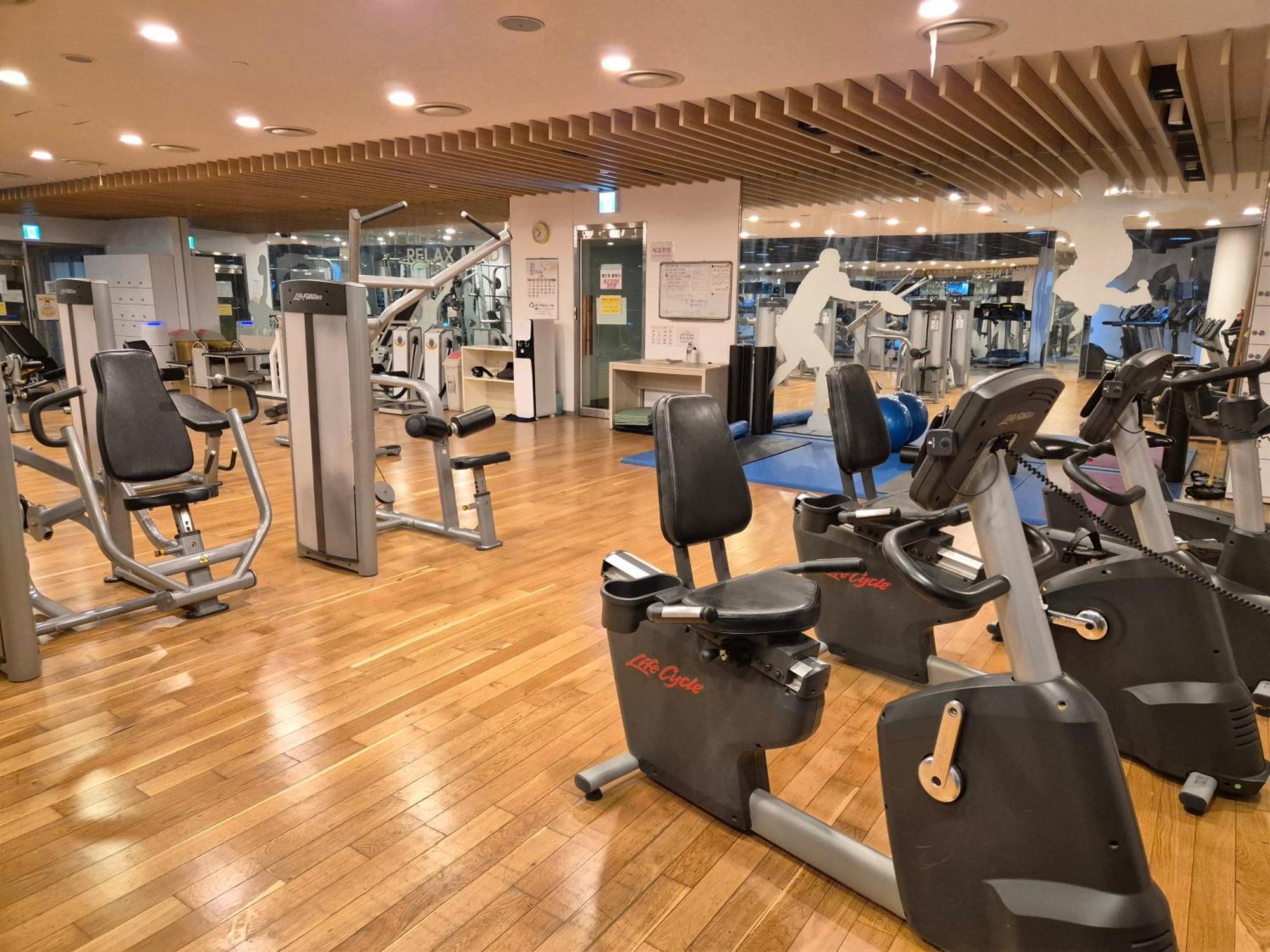 Hongdae Dmc Sangam Office District 1 Min Bus Stop Cozy House *