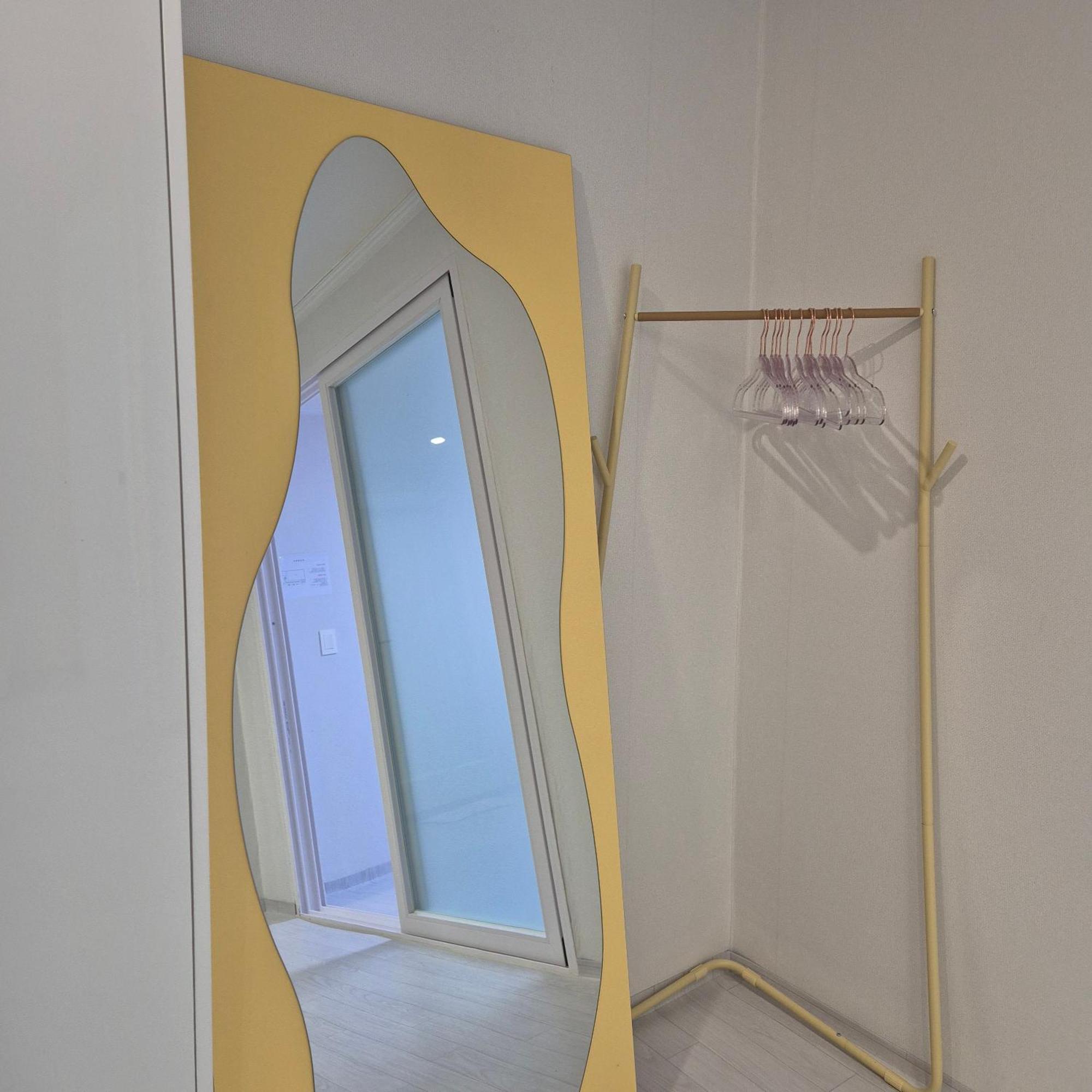 Apartment Long-term Hongdae 5 Minutes 6 People Quiet Long-term Discount Wifi *