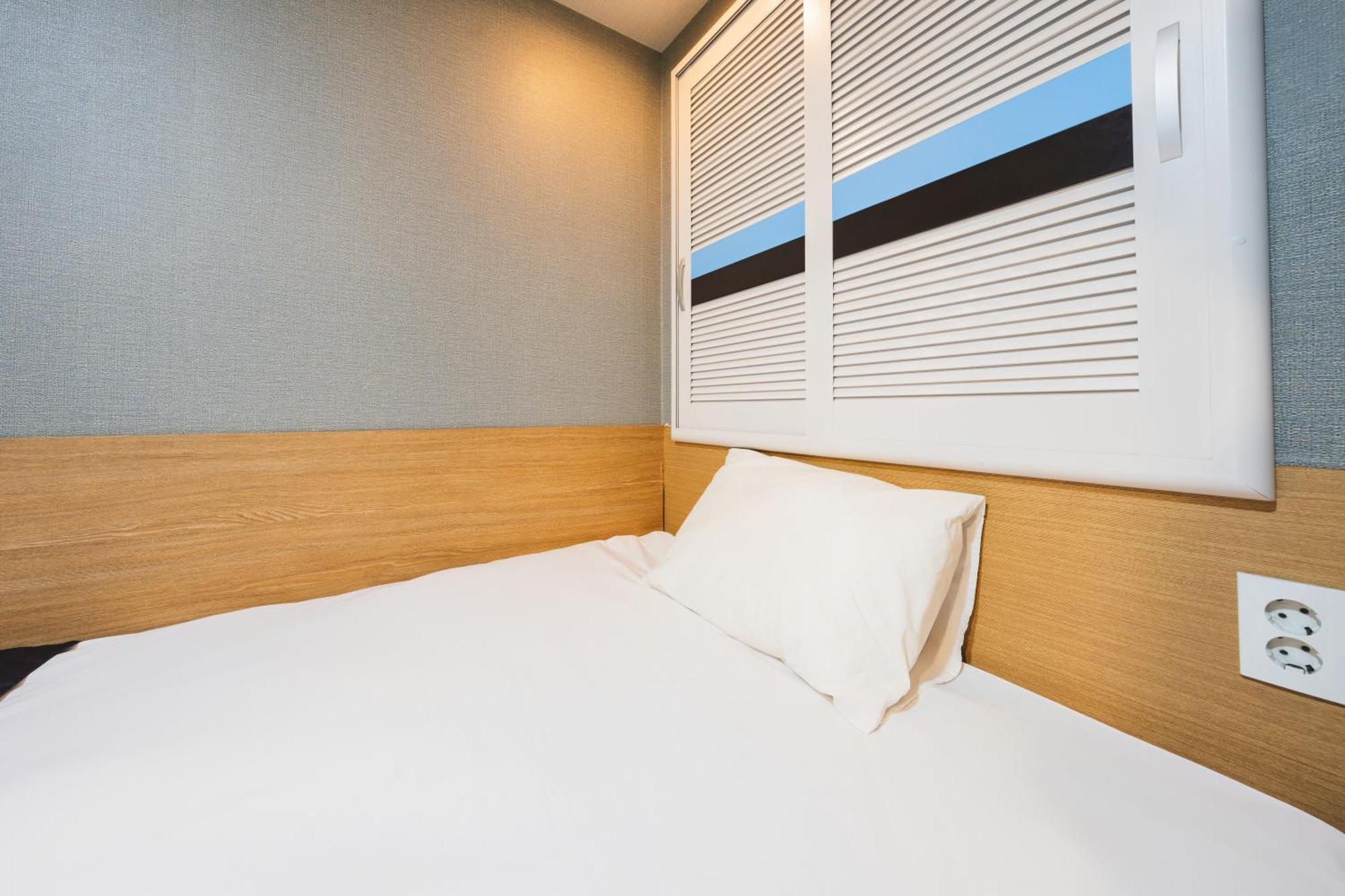 Hostel Myeongdong New *