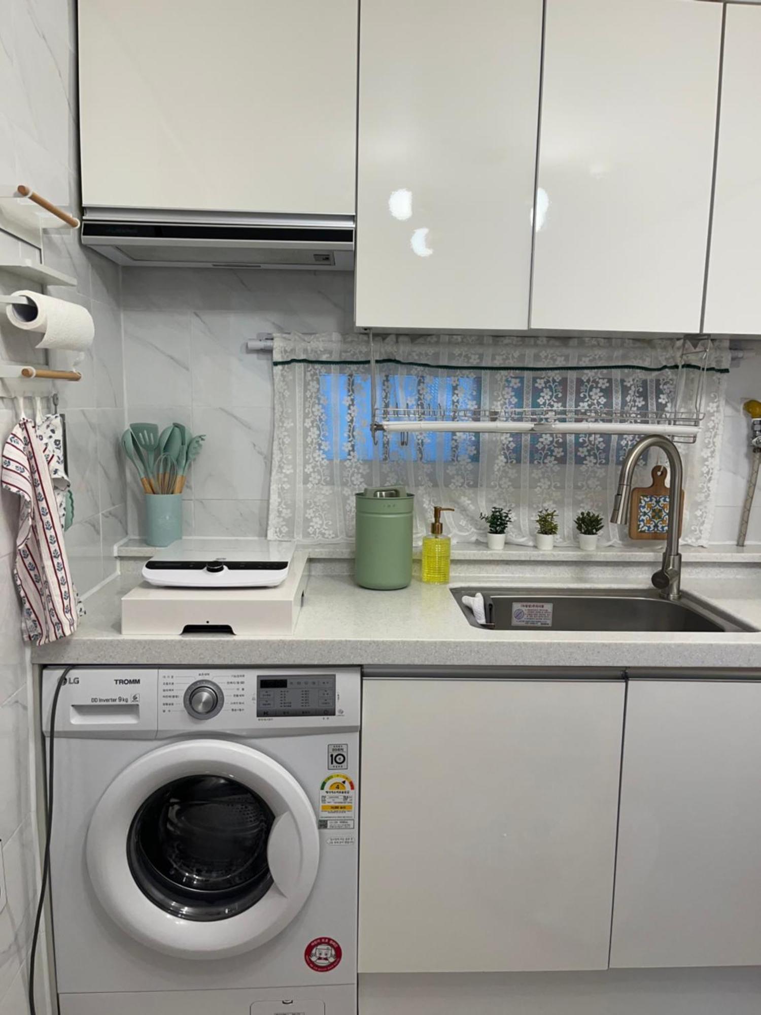 Apartment Rosie House, Gangnam Station 5min, Airportbus, Korean House Experience, Independent Seoul