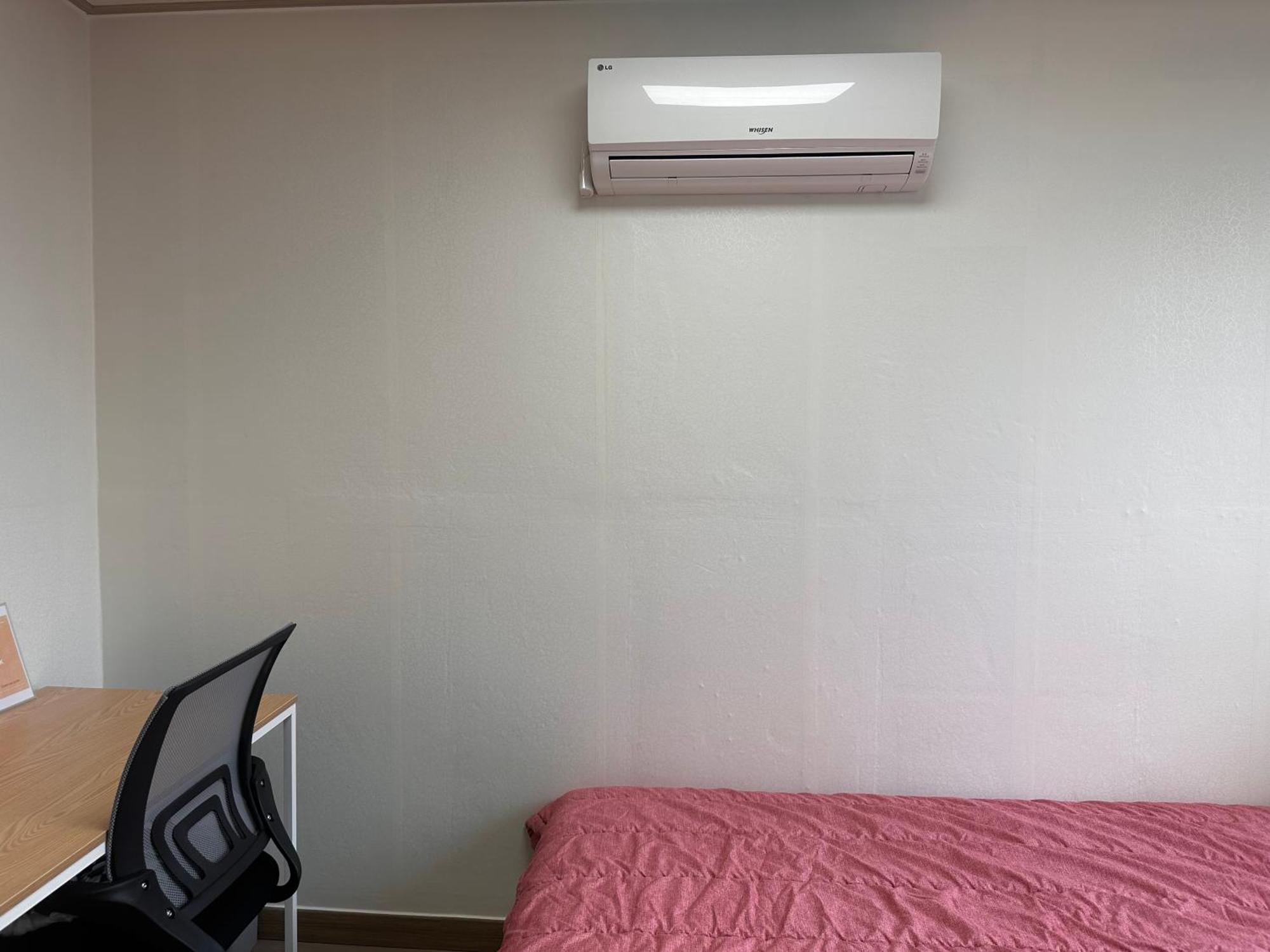Apartment Cozy Near Gasan Digital Complex Station *