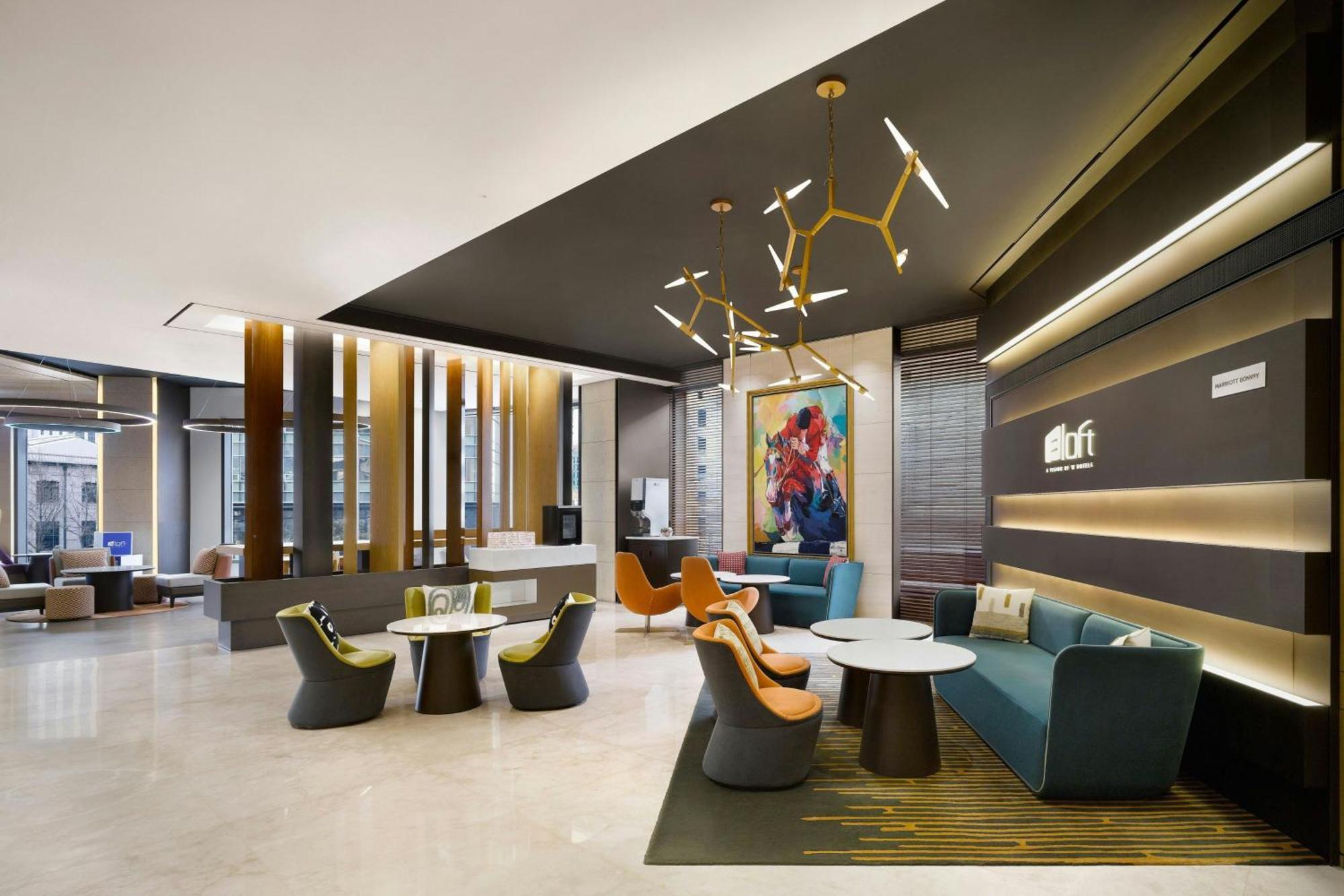 Hotel Aloft Myeongdong 4*