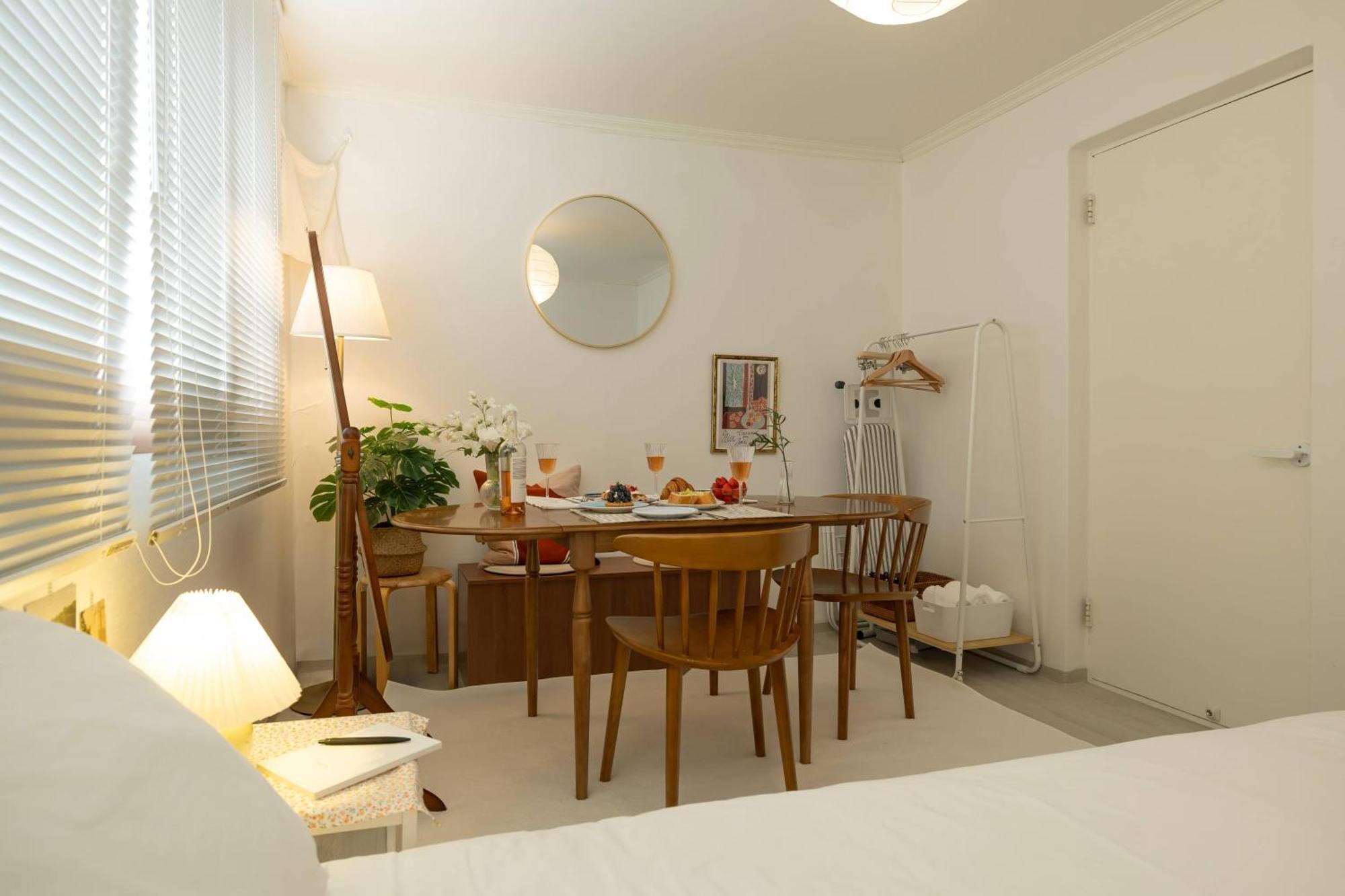 Like Urhome Apartment