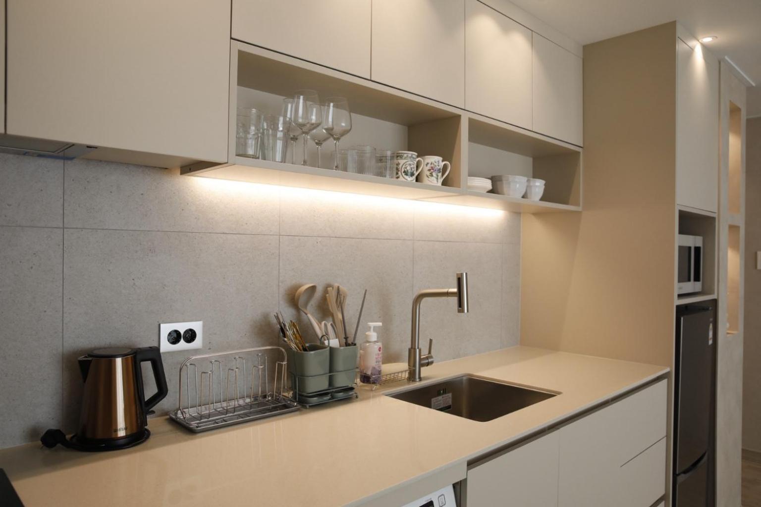 Hongdae St10, Wide,bright & Stylish House Aparthotel