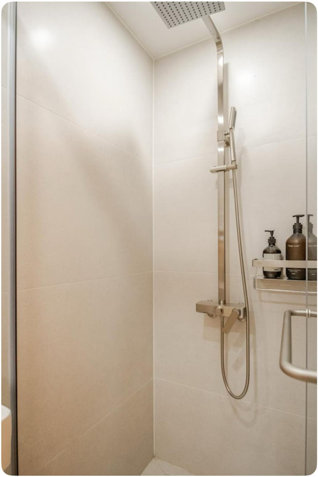 Numaru Two Exclusive Entire Hanoks In Seochon Villa