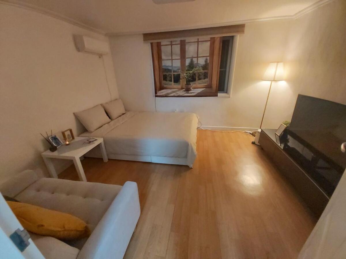 Cheongdam Cozy House Apartment *