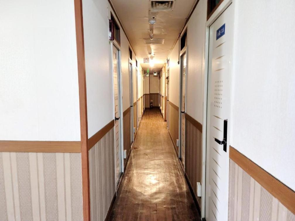 Sunshinhongdeuni-men Only Hotel kapsul Seoul