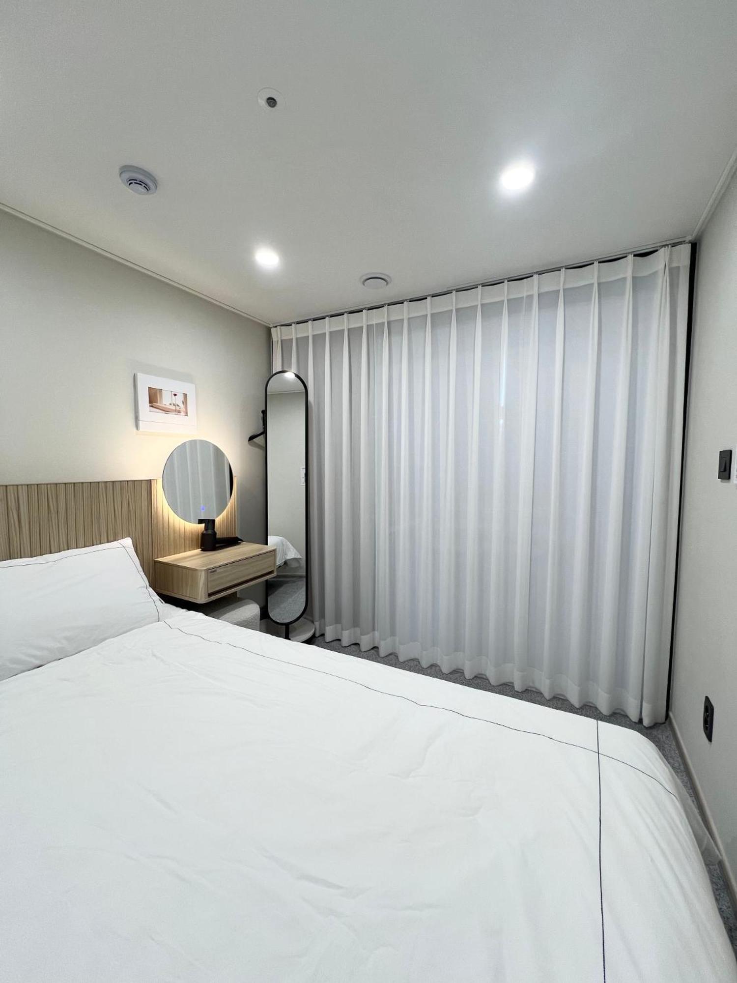Apartment 3-warm Newly-build Near Dongdaemun History & Culture Park Station