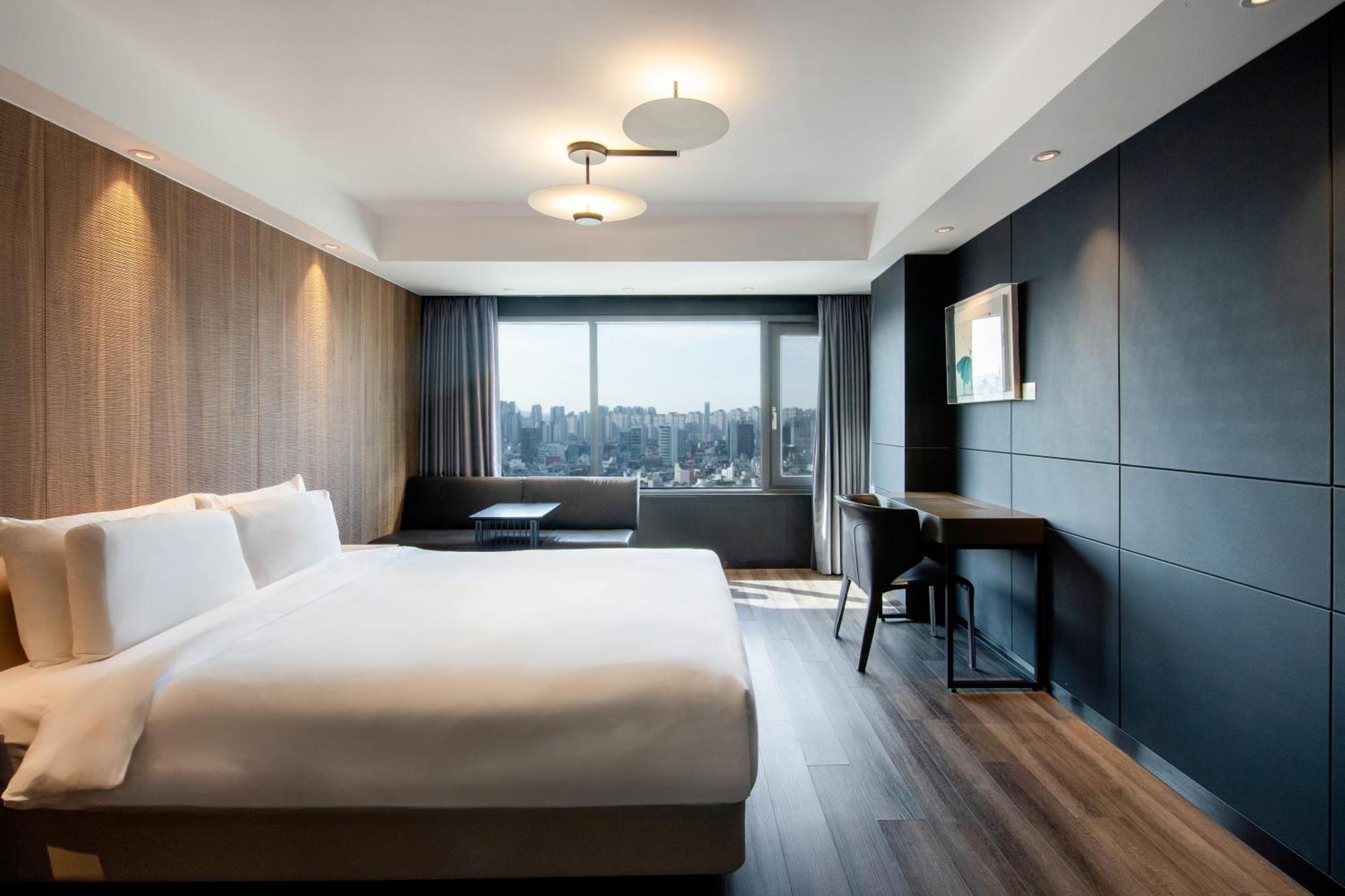 Hotel Eliena Gangnam 4*