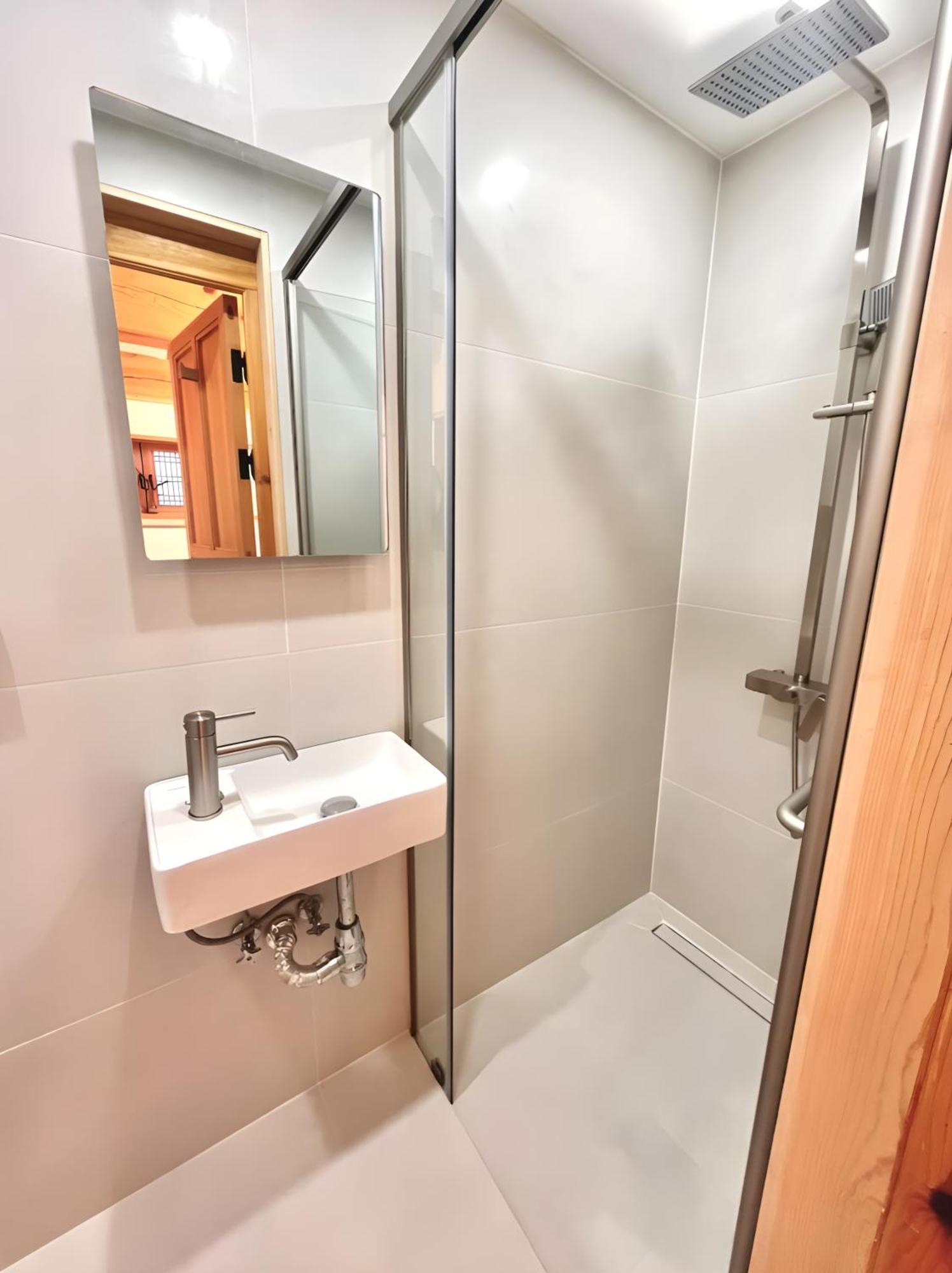 Villa Numaru - Luxury Private Hanoks In Seochon, Seoul