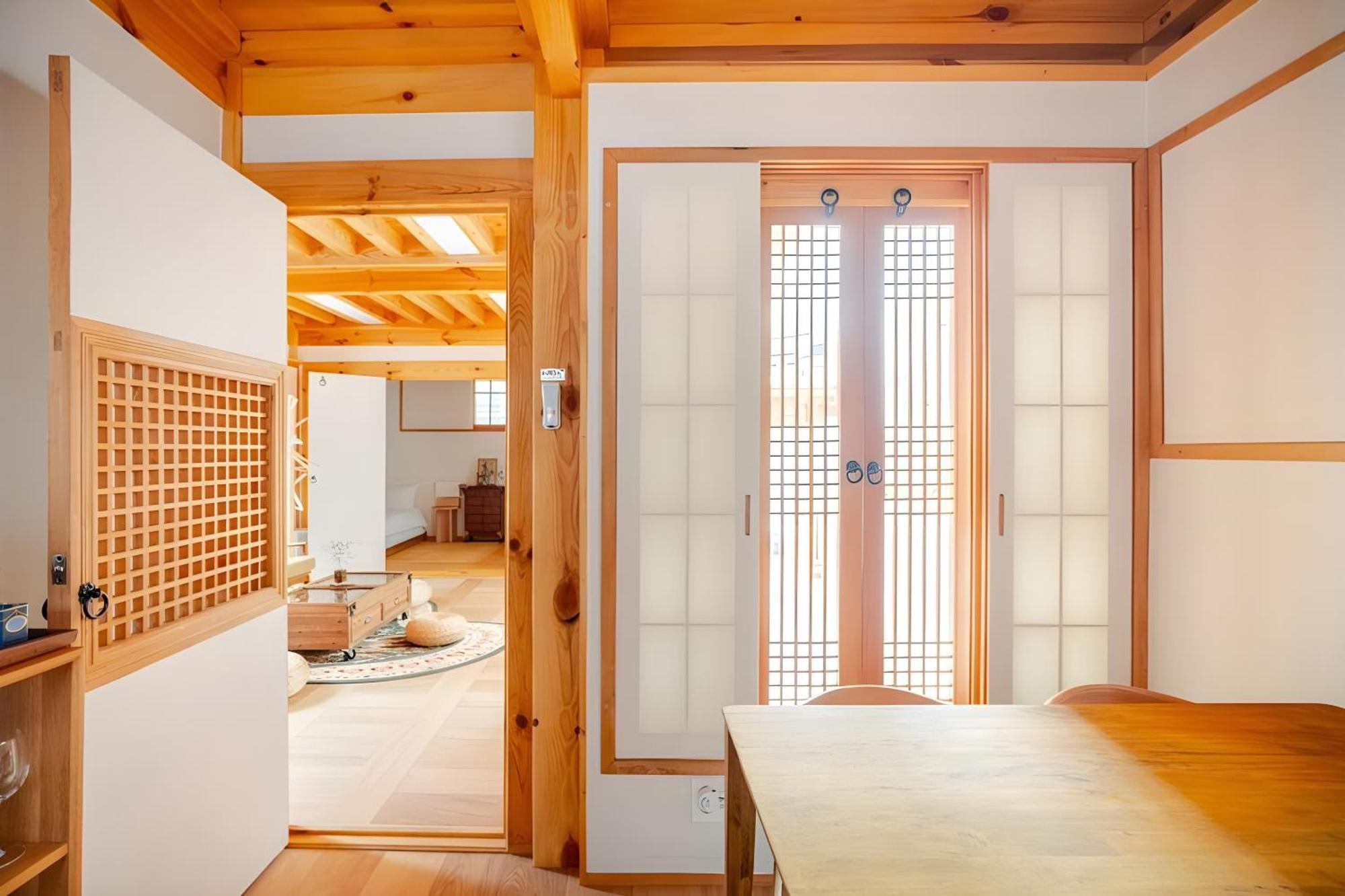 Pousada Numaru Two Exclusive Entire Hanoks In Seochon *