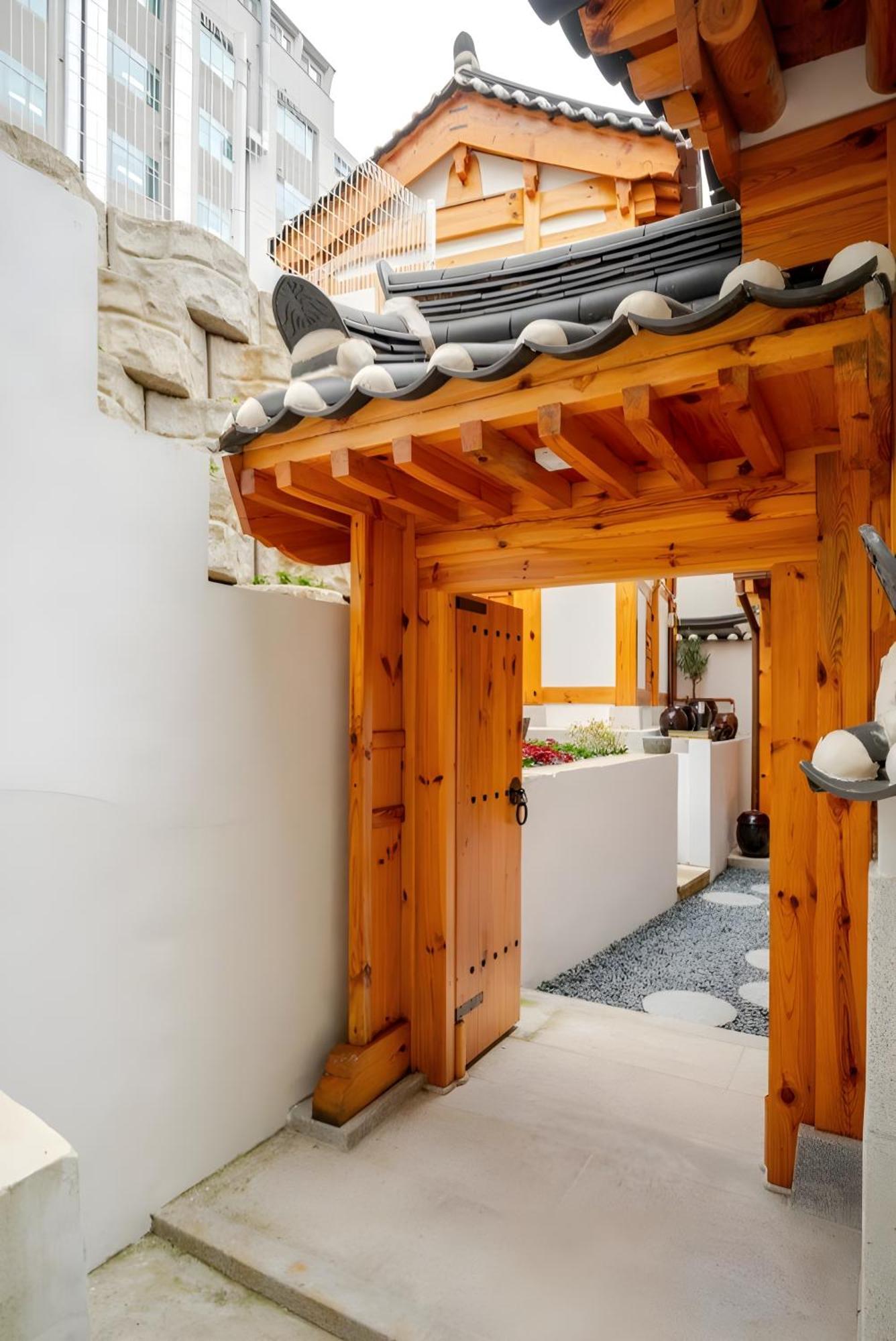 Numaru Two Exclusive Entire Hanoks In Seochon Pousada *