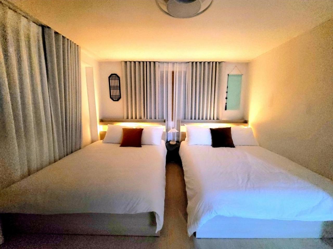 Yoon In #convenient Transportation #hotelbedroom #wide3 8 People #familygroup # Free Parking Seoul