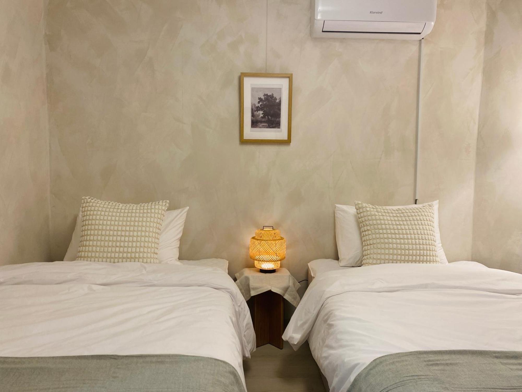 Rosie House, Gangnam Station 5min, Airportbus, Korean House Experience, Independent Seoul