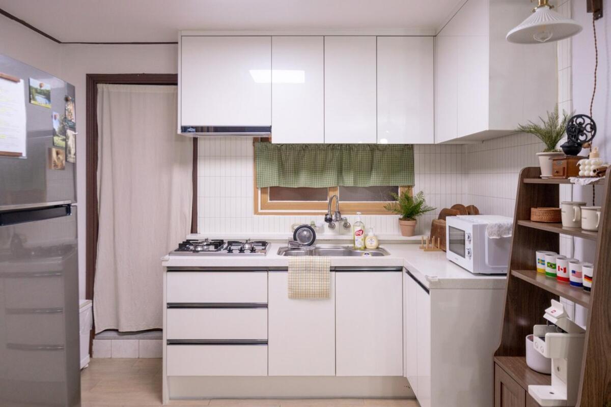 Apartment Seokchon Family House *