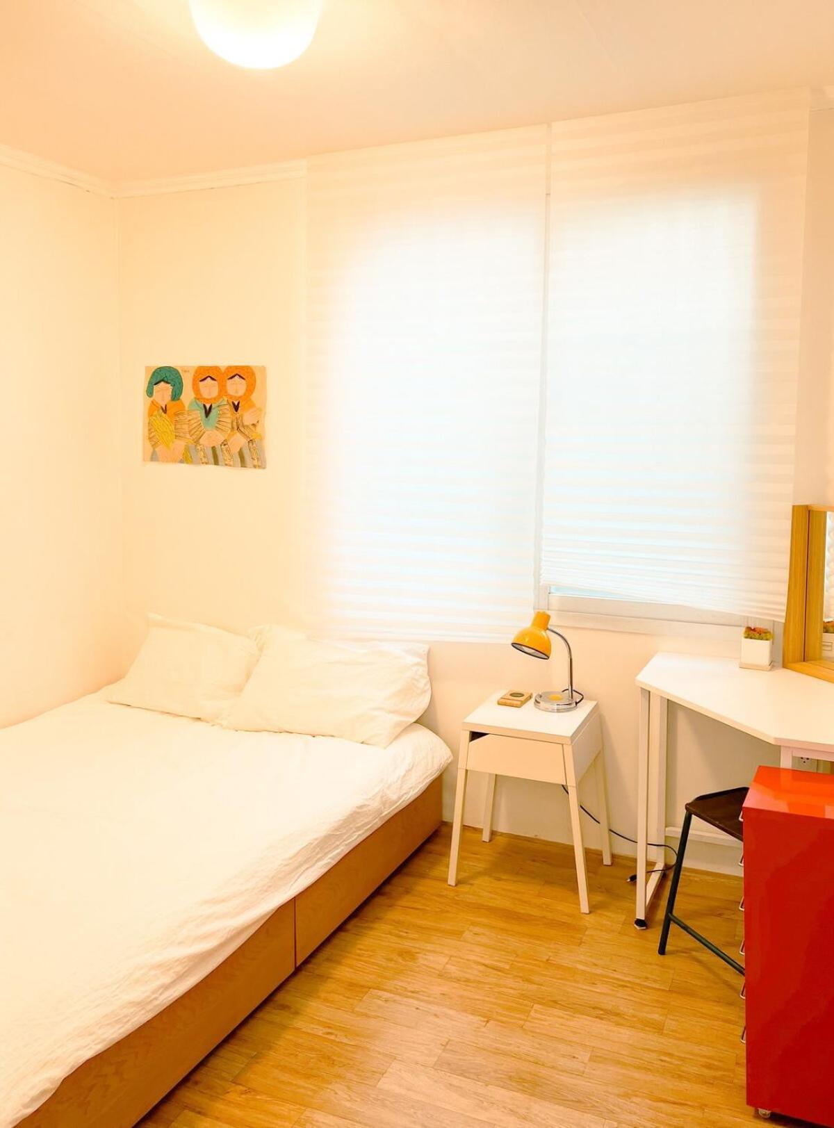 Sumsum-jip - Cozy House 2br Near Hongdae