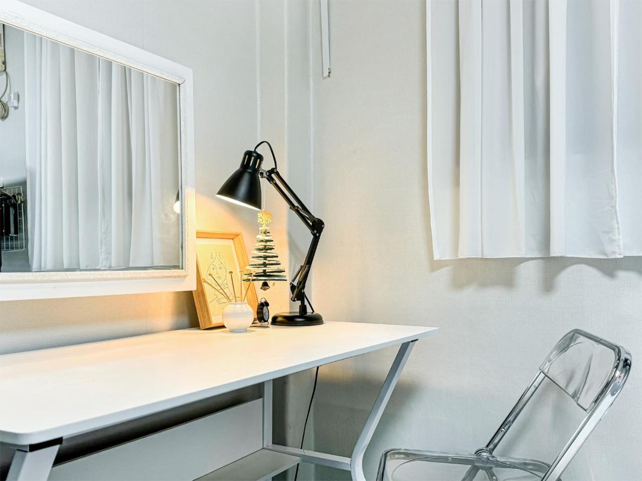 #hongdae 20min #gangnam 18min #sillim 3min #freeparking #airport Bus 5min