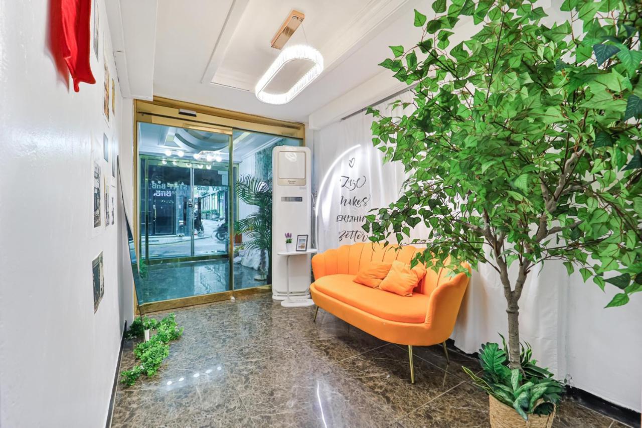 Guest house #hongdae 20min #gangnam 18min #sillim 3min #freeparking #airport Bus 5min
