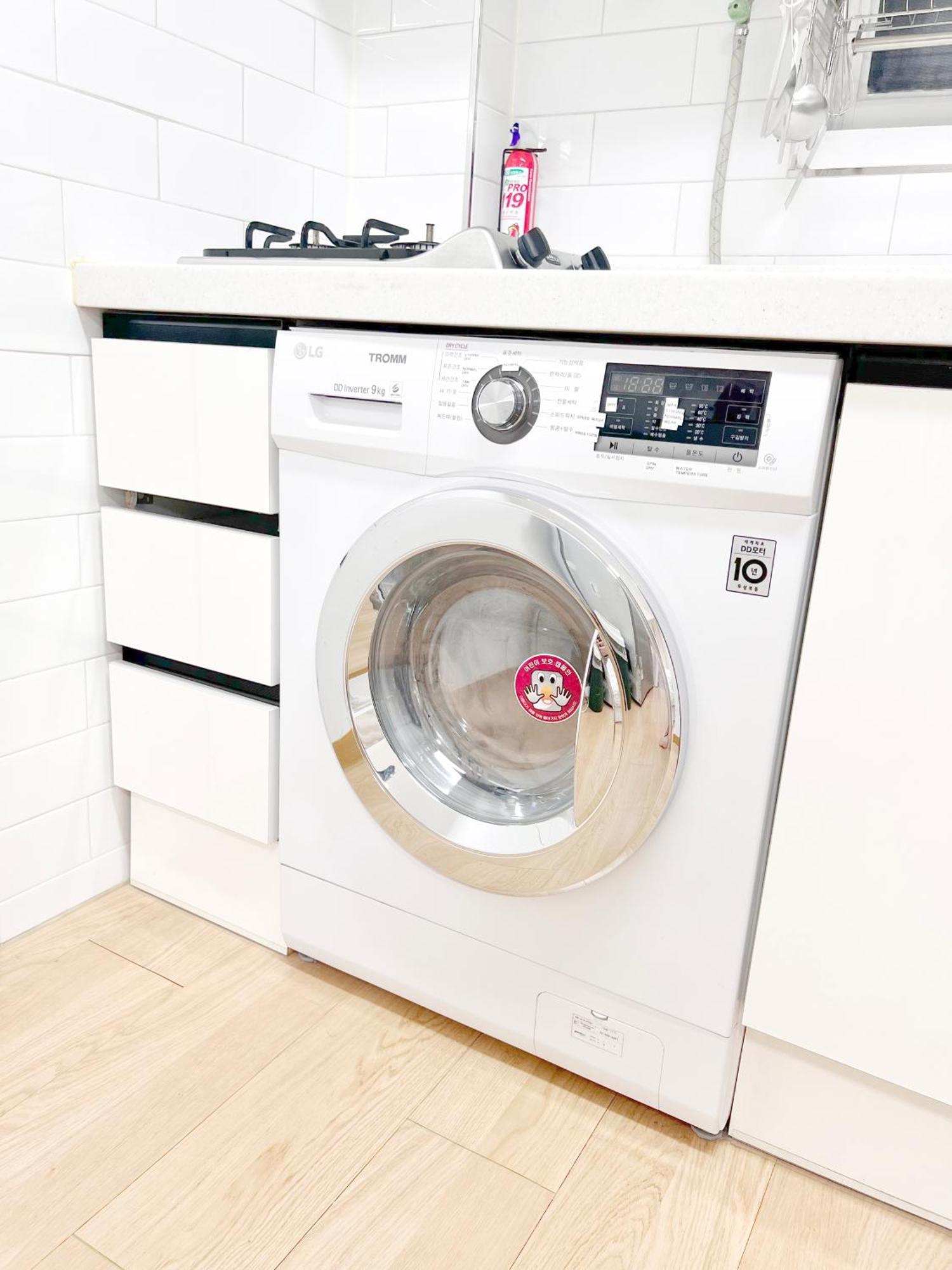 Villa Heistay-30sec From Hongdae Subwaystop-elevator *