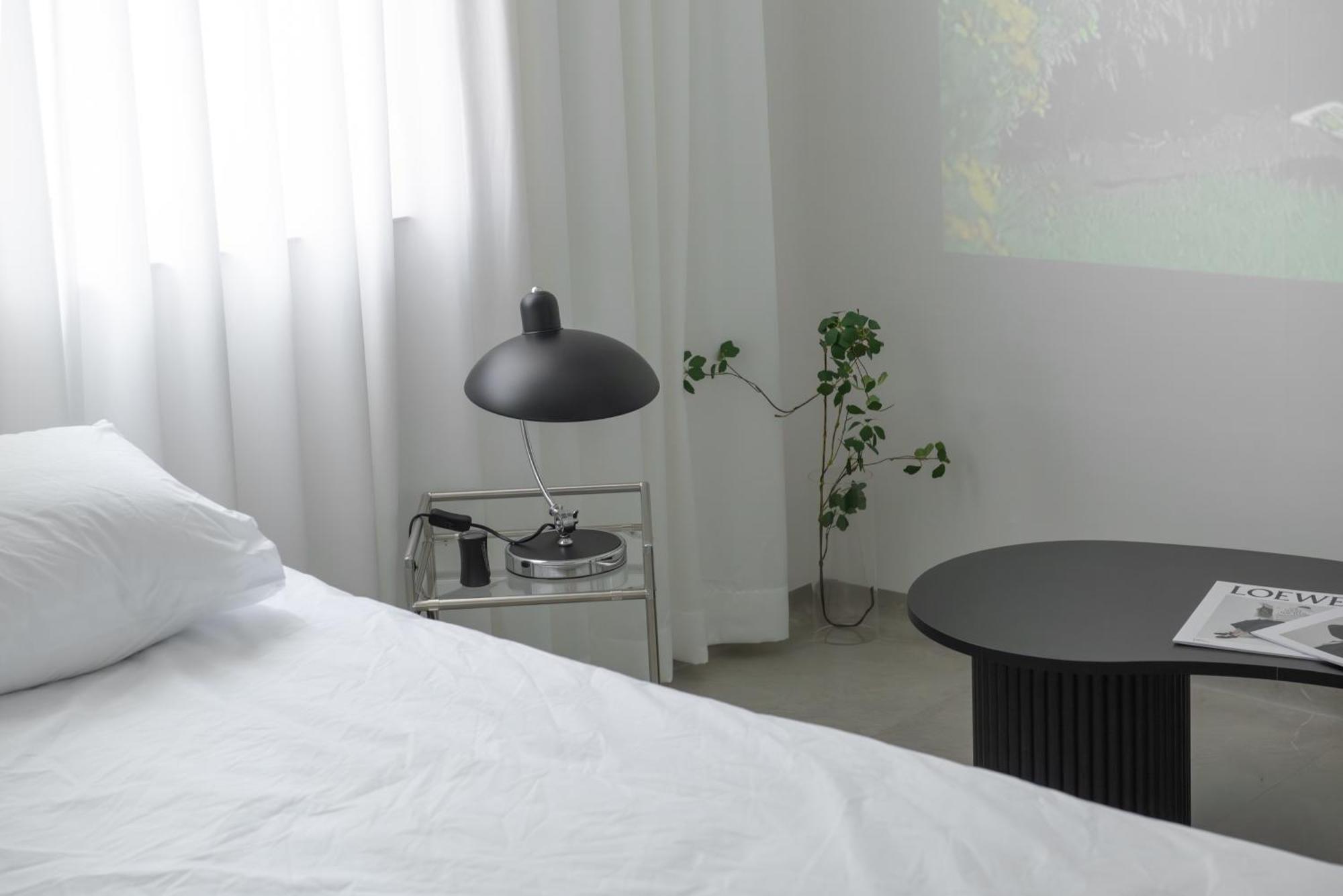 Villa National 7 Minutes Walk, 3 Minutes For Airport Bus, 20 Minutes For Gangnam Subway Seoul