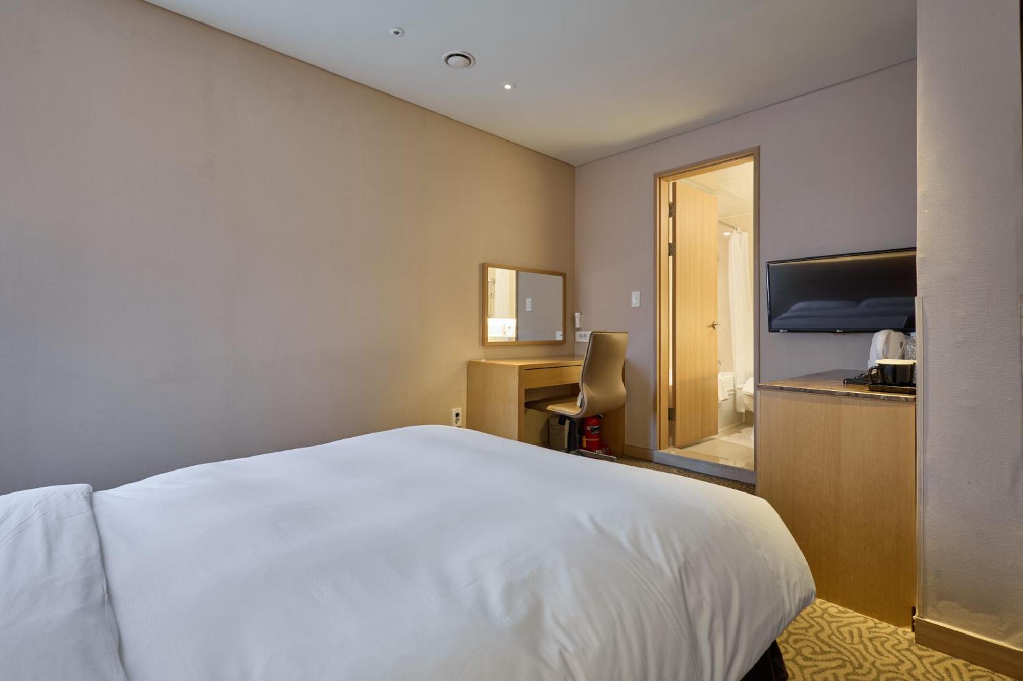 Summit Dongdaemun Hotel 3*