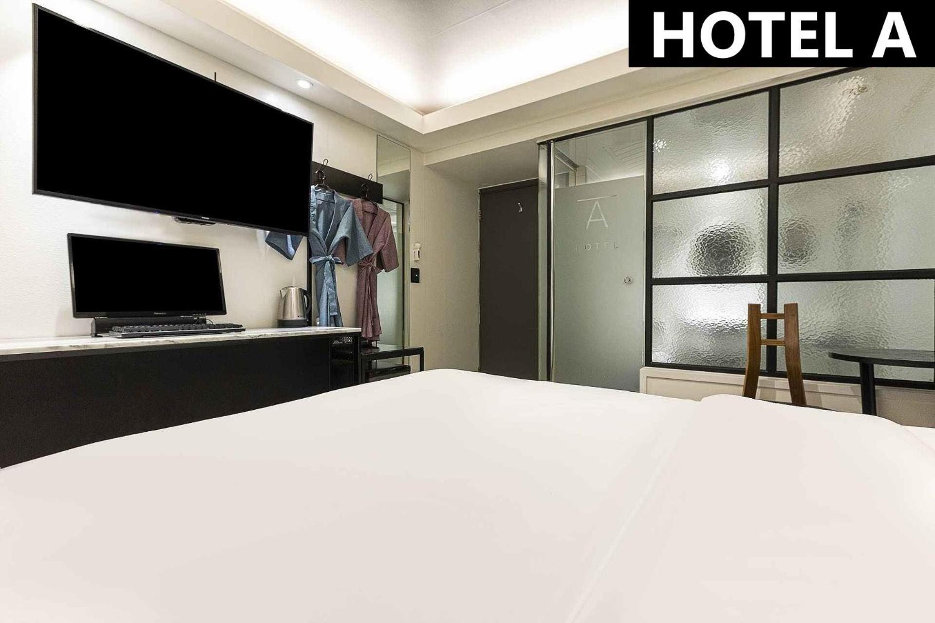 Hotel A *