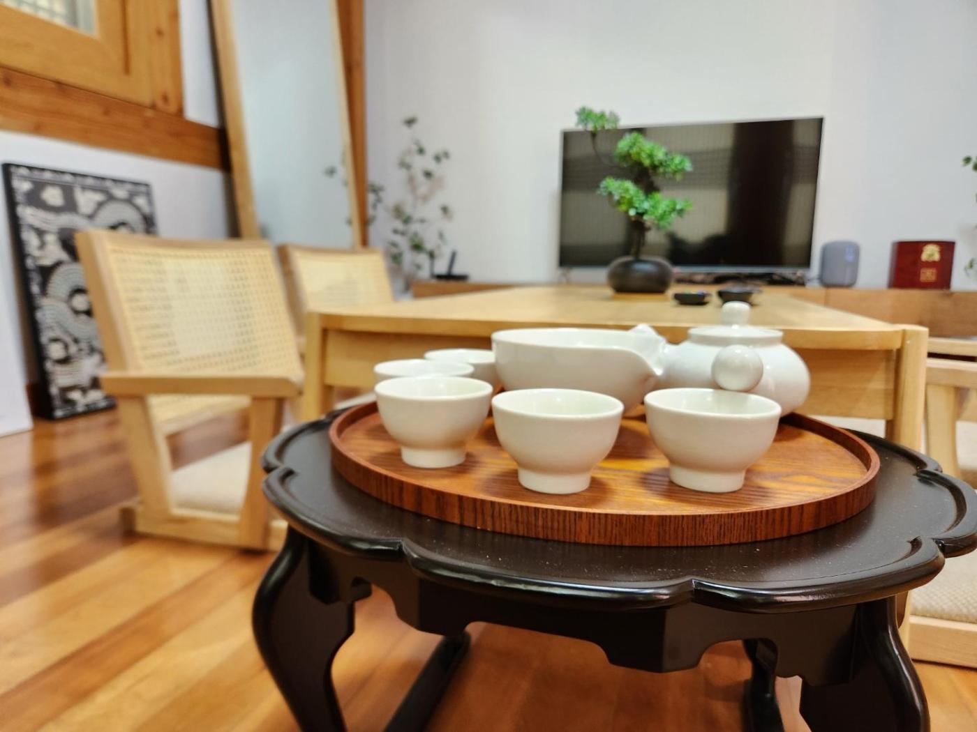 Traditional Family Hanok, Moonlight Fragrance Pousada