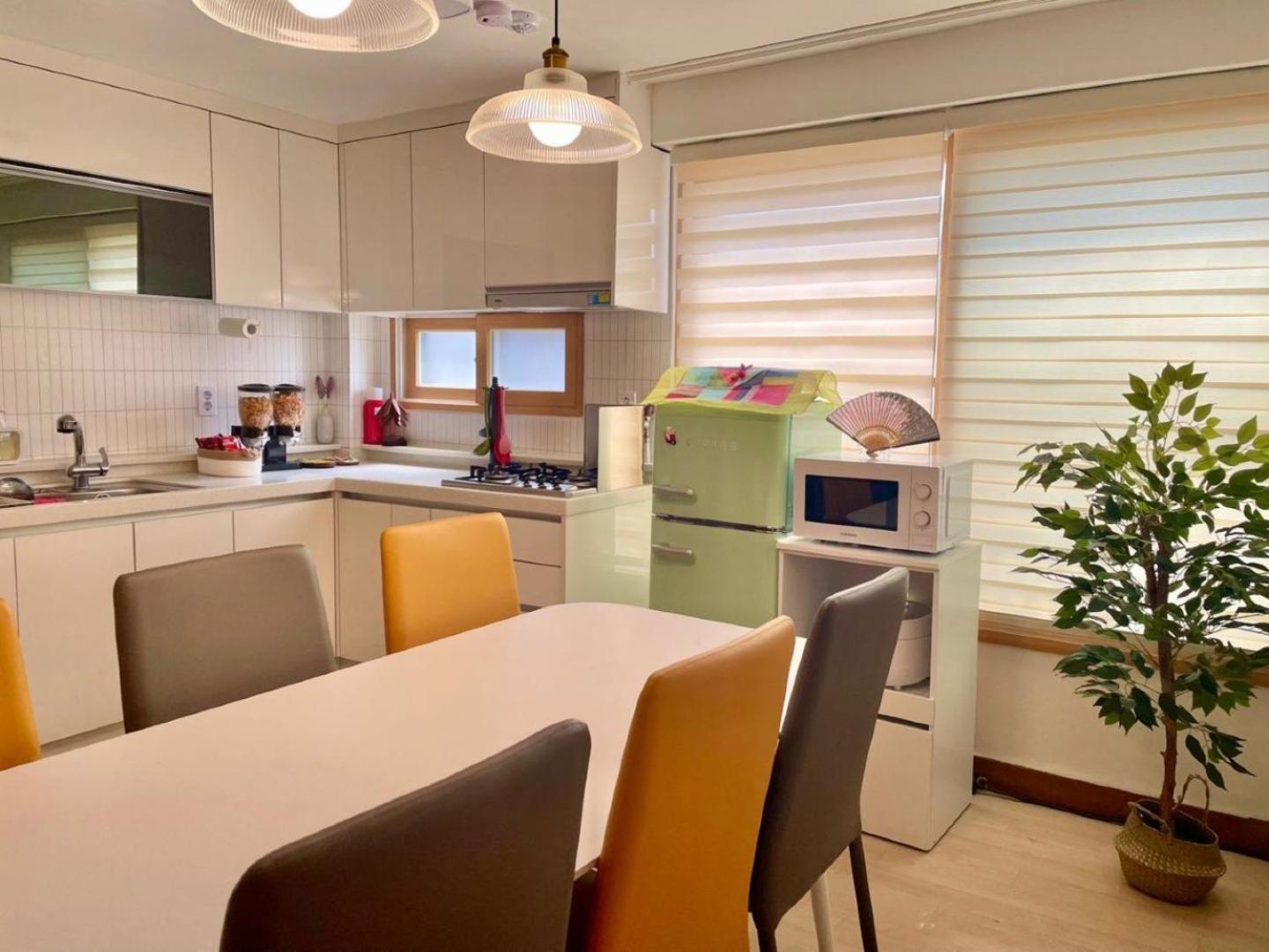 Apartment Yoon In #convenient Transportation #hotelbedroom #wide3 8 People #familygroup # Free Parking