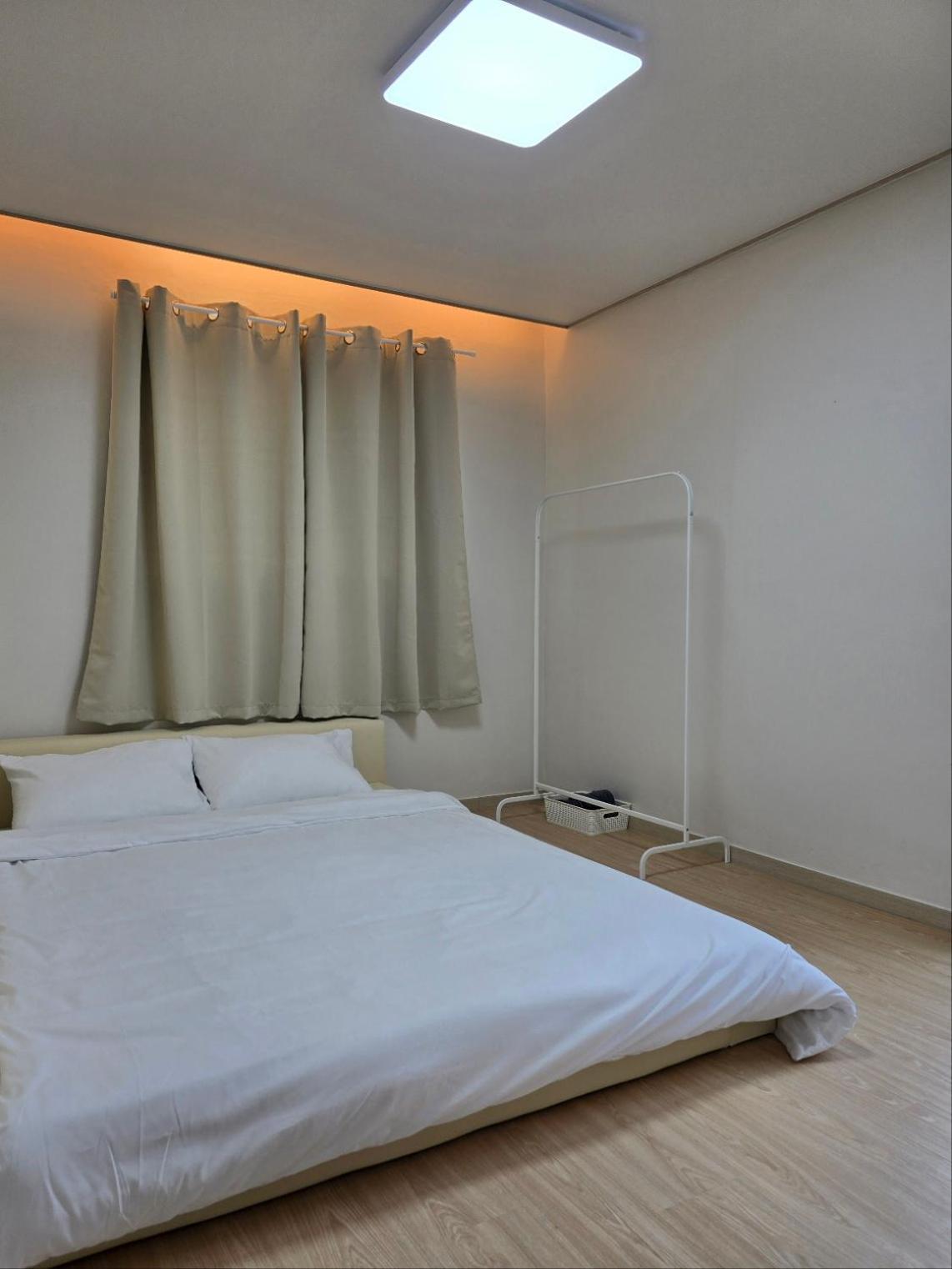 Apartment Runaway Yongsan Seoul