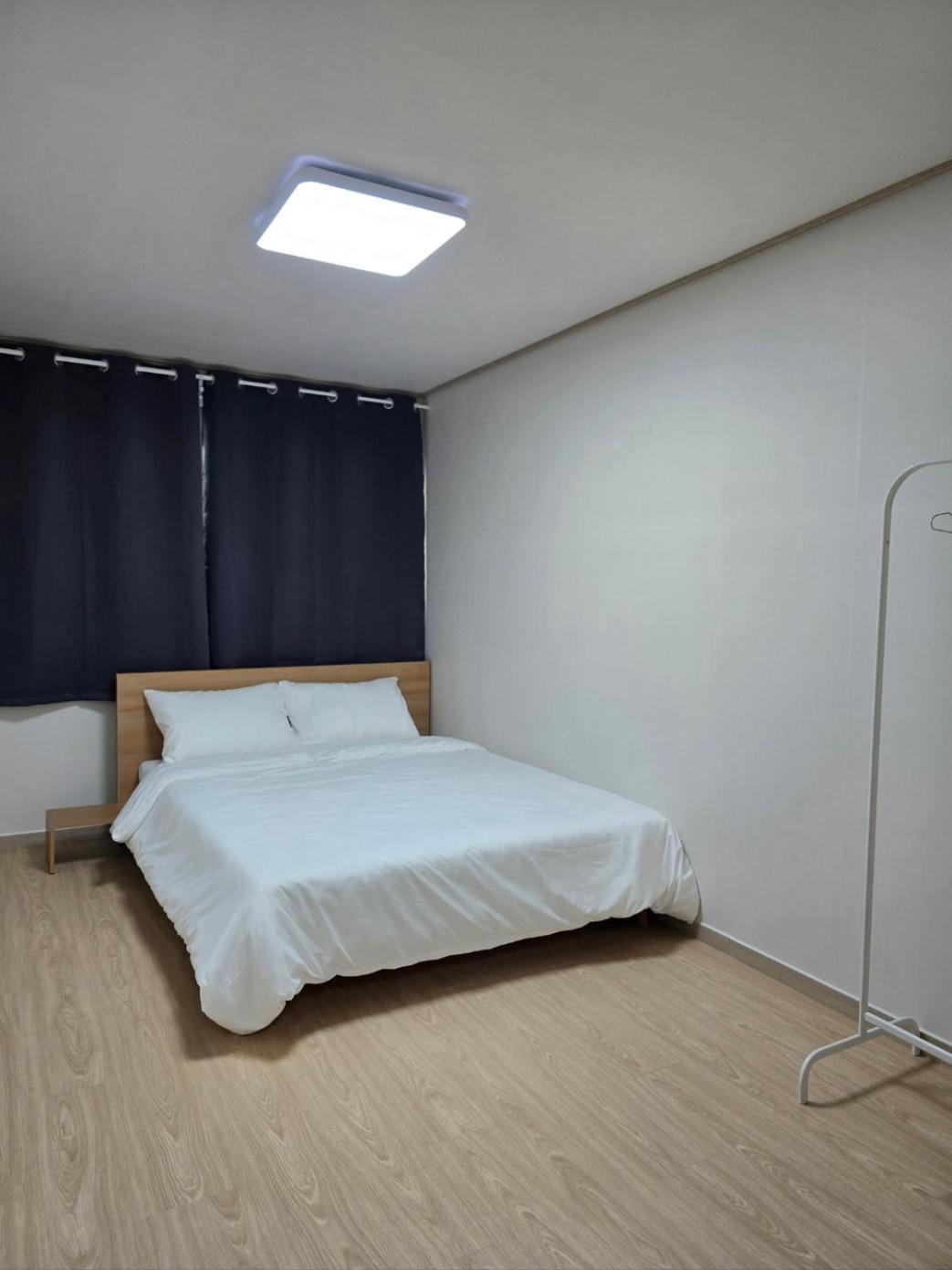 Apartment Runaway Yongsan *