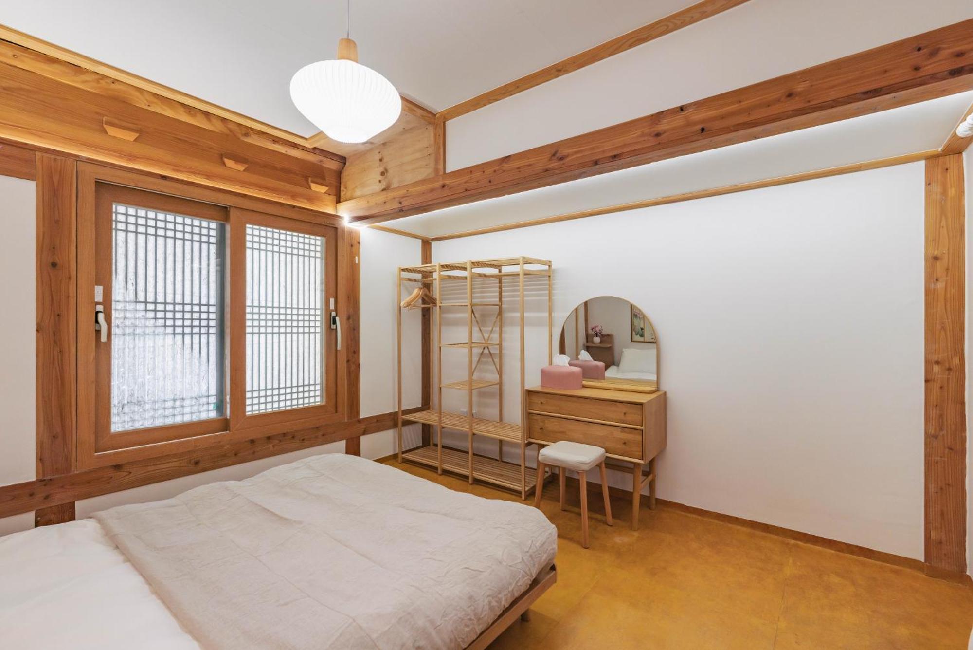 Traditional Family Hanok, Moonlight Fragrance Pousada