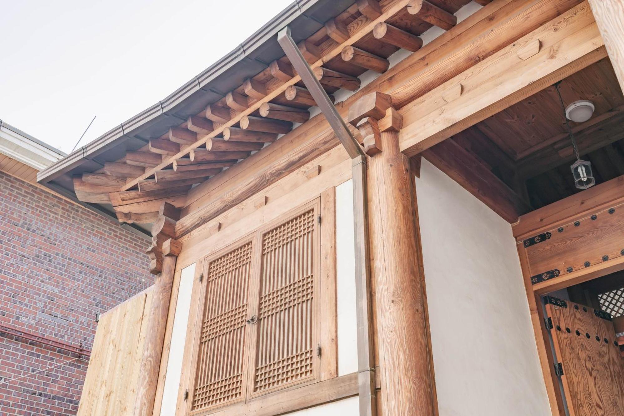 Traditional Family Hanok, Moonlight Fragrance Seul