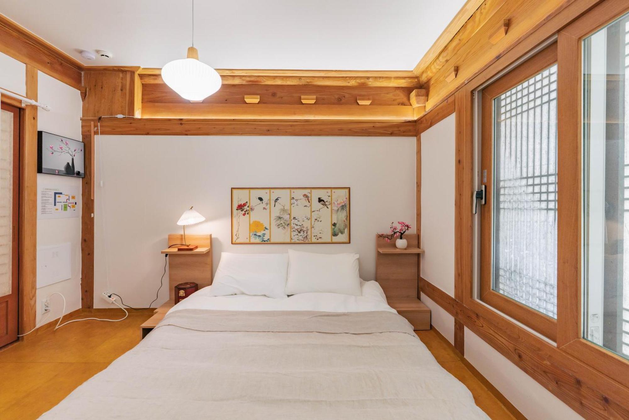 Traditional Family Hanok, Moonlight Fragrance * Seul