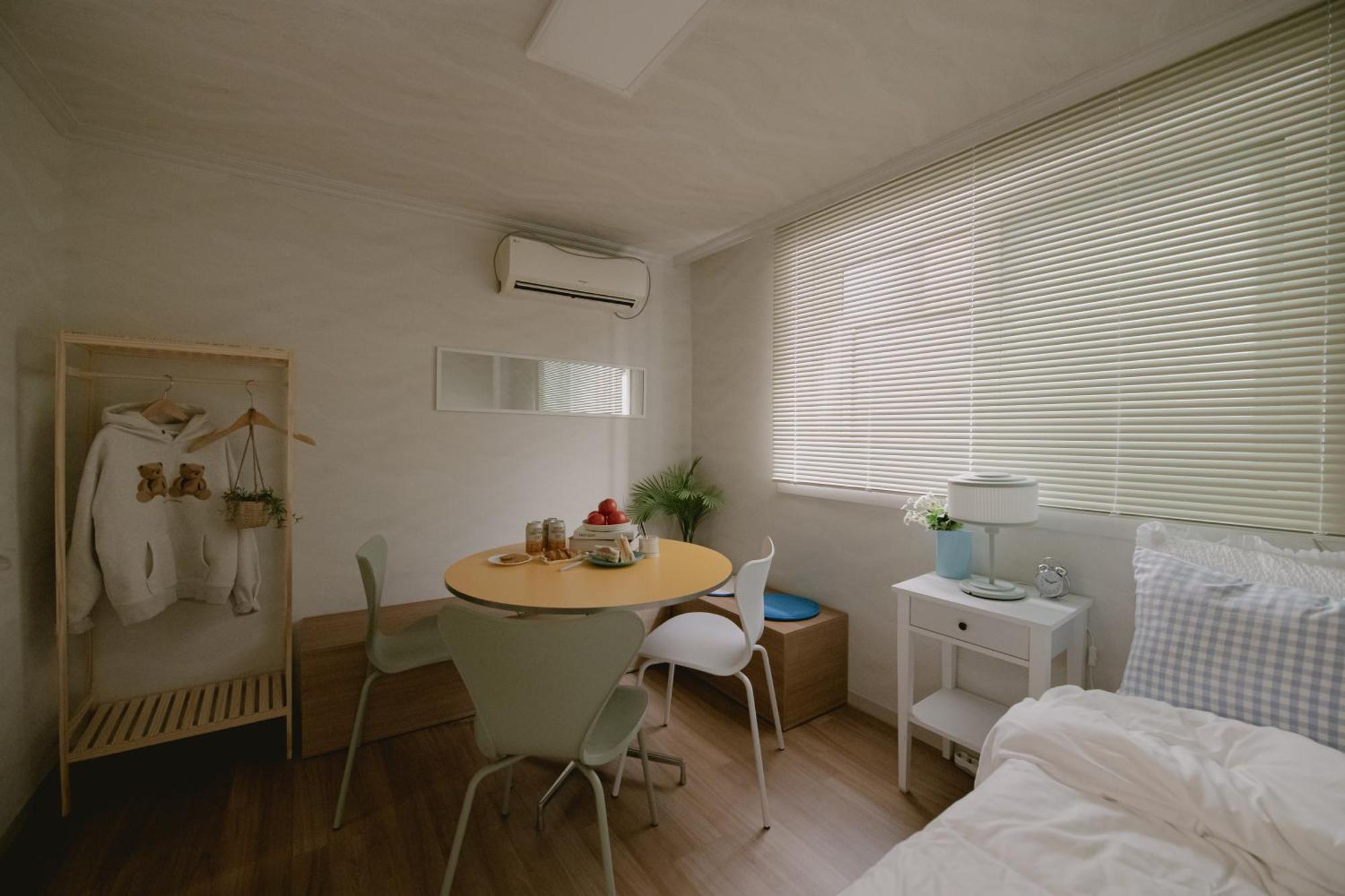 Hongik Univ Station Greenery Terrace House Apartment Seoul