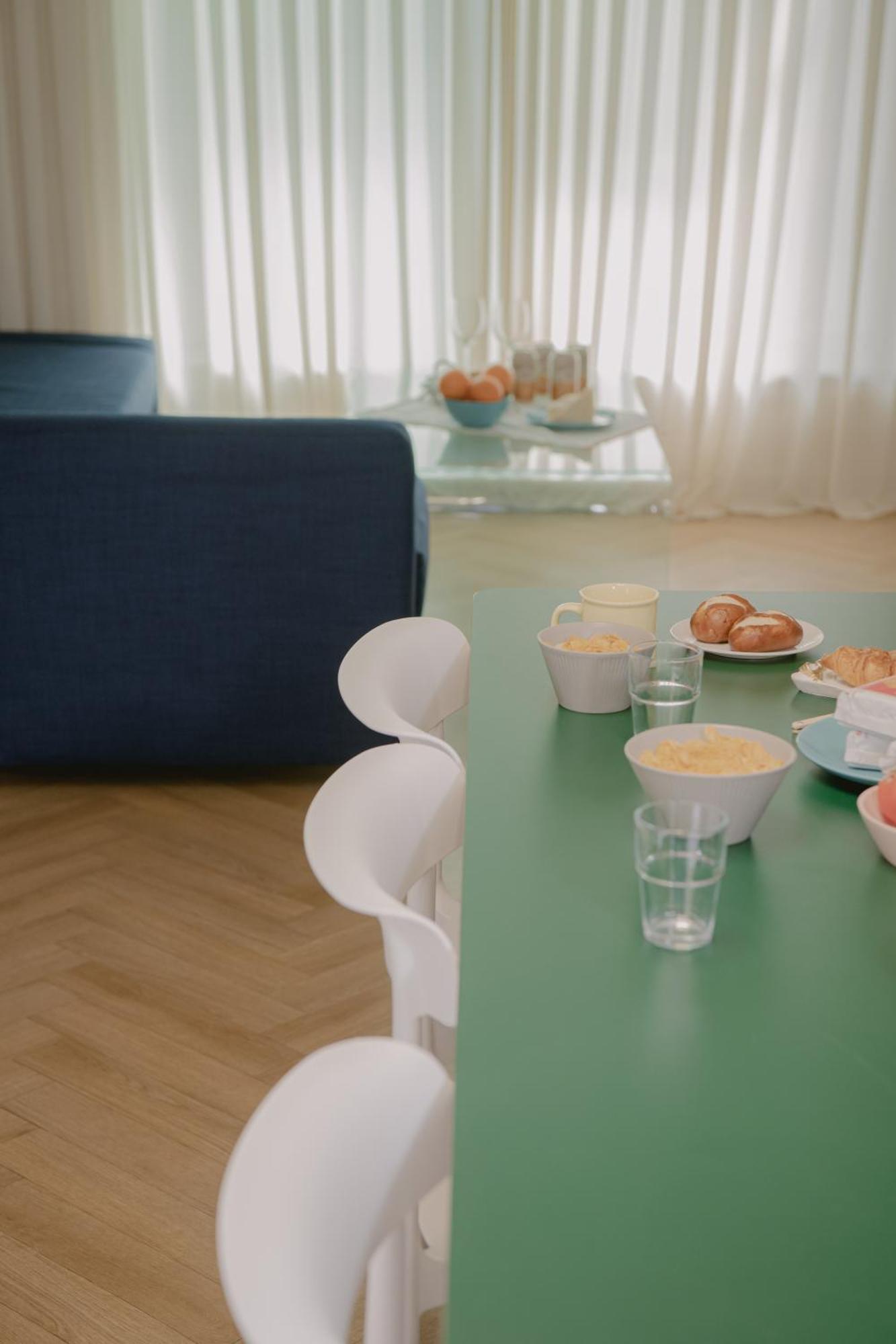 Apartment Hongik Univ Station Greenery Terrace House Seoul