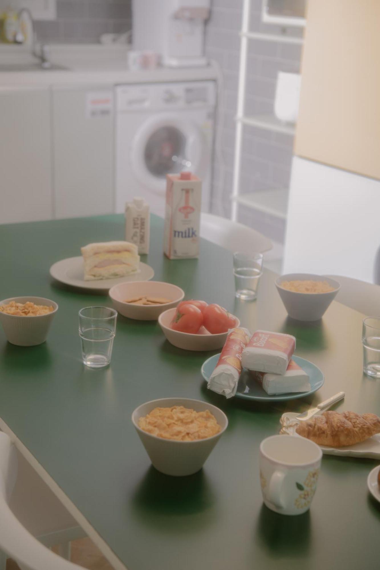 Hongik Univ Station Greenery Terrace House Apartment Seoul
