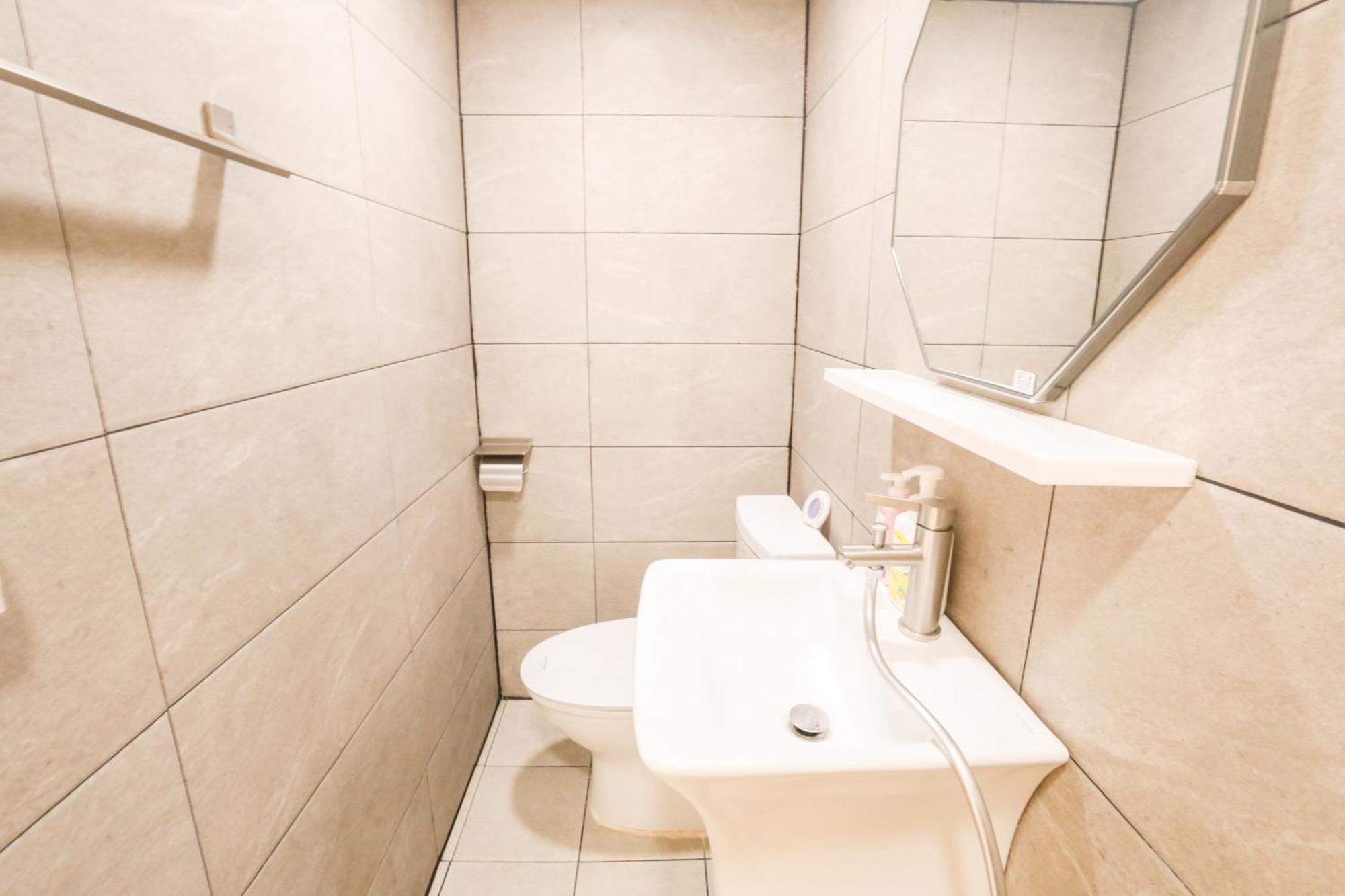 Apartment Hongik Univ Station Greenery Terrace House Seoul