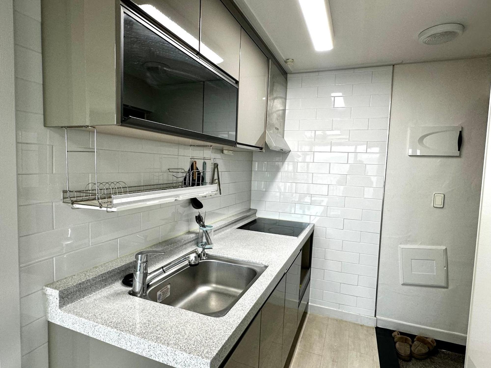 Sadang Station Double And Single Apartment *