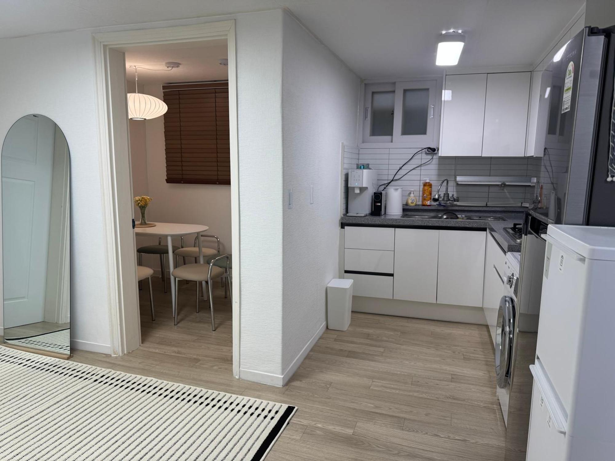 Hong-cho Sinchon Villa Seoul