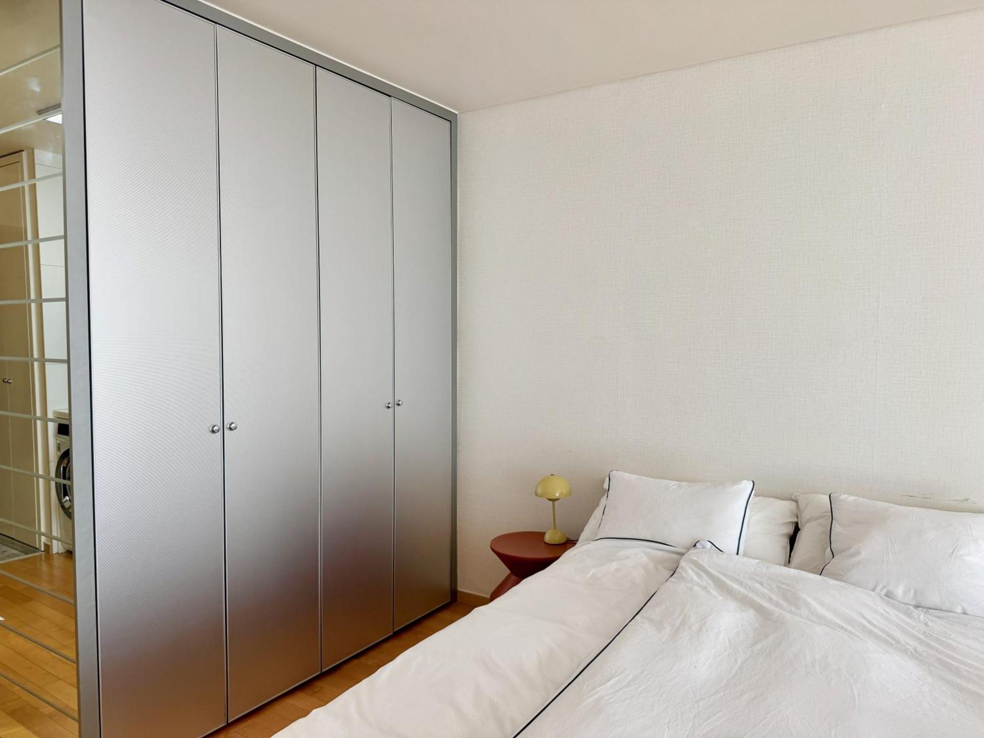 Apartment Gangnam Highrise 3 Min To Gangnam Station *
