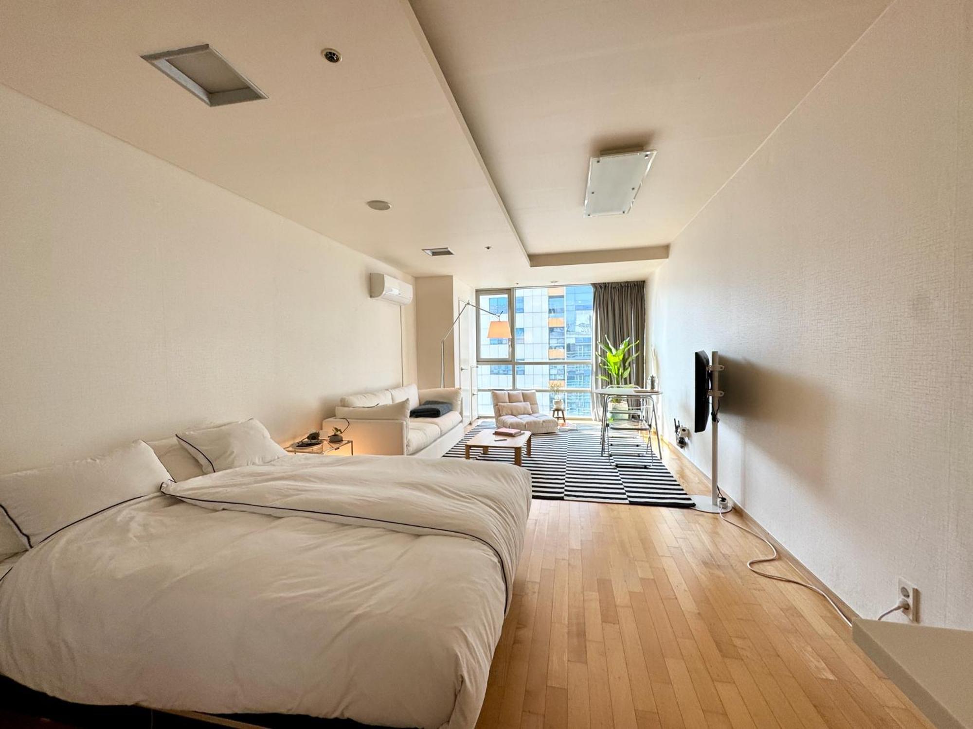 Apartment Gangnam Highrise 3 Min To Gangnam Station Seoul