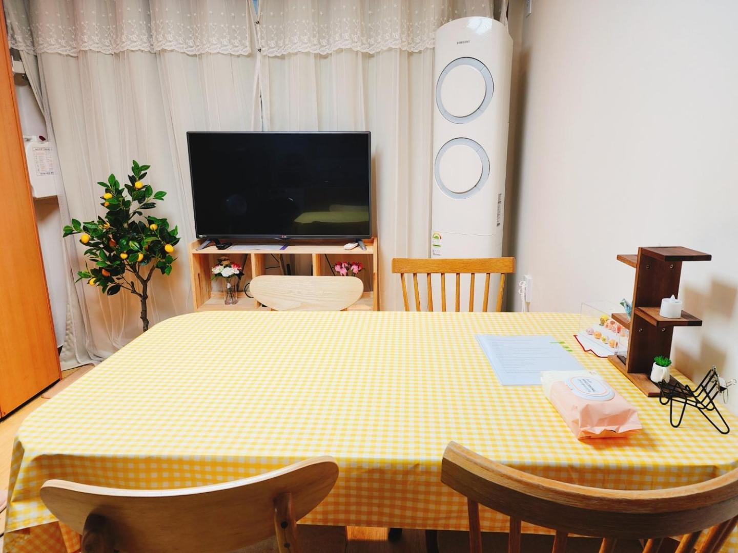 Comfort House 2 Bed Hwagok Station 4minutes Gimpo Airport 10 Minutes *