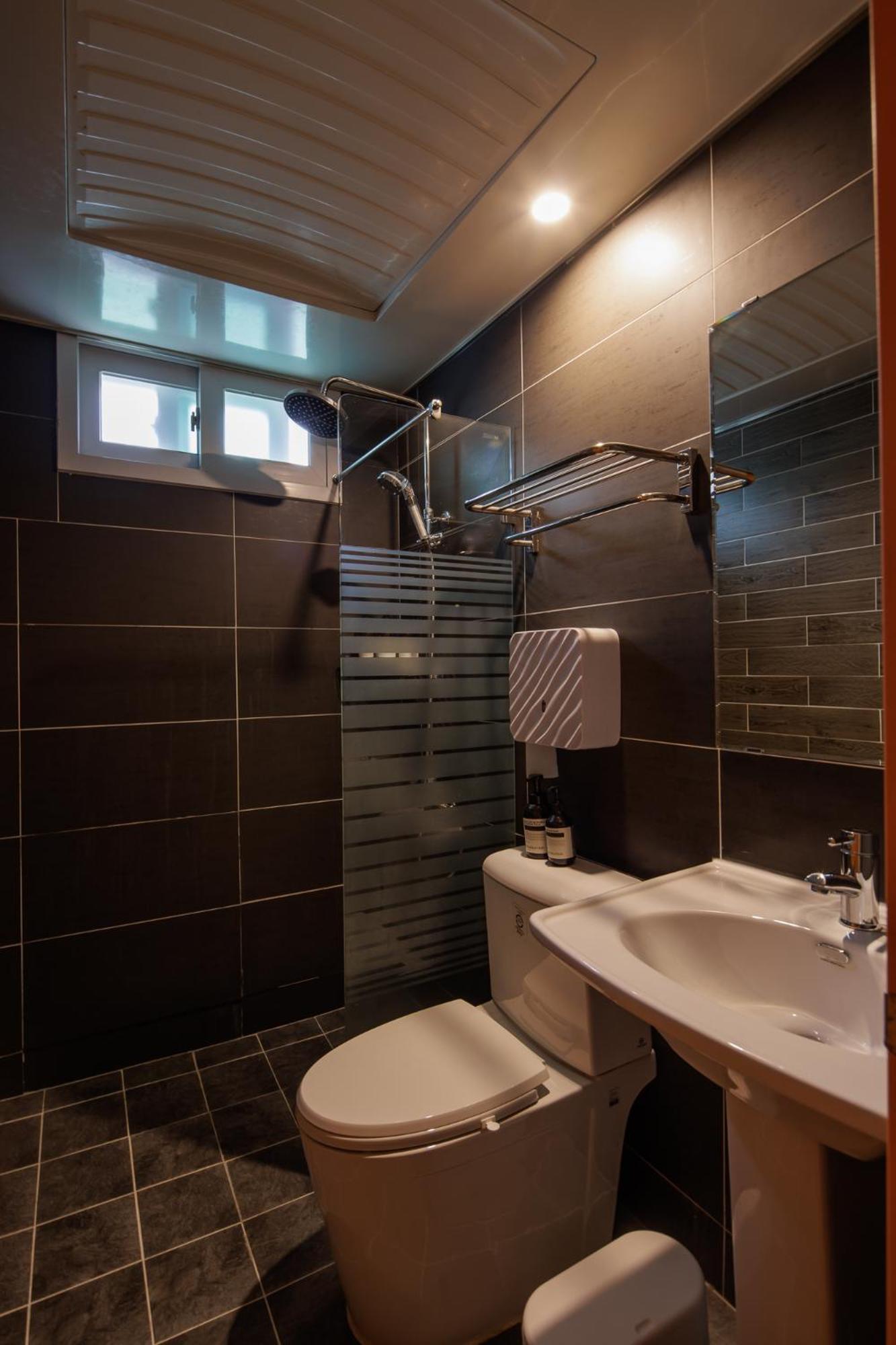 Hotel Lebrown *