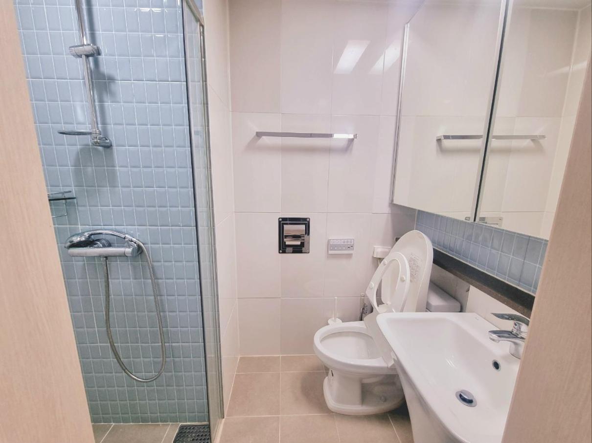 The House Of Gangnam 06 1 Minute From Shin Nonhyeon Station Aparthotel *